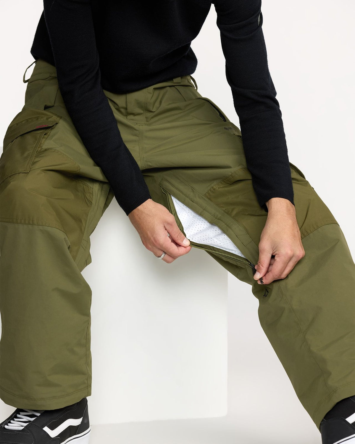 Mens Longo Gore-Tex Pant Dark Olive - Image 14