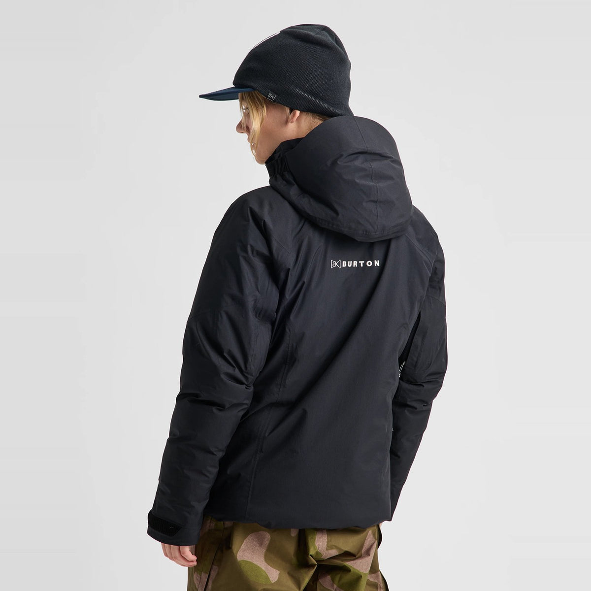 Womens [Ak] Swash Down Insulated Gore-Tex 2L Jacket True Black - Image 14