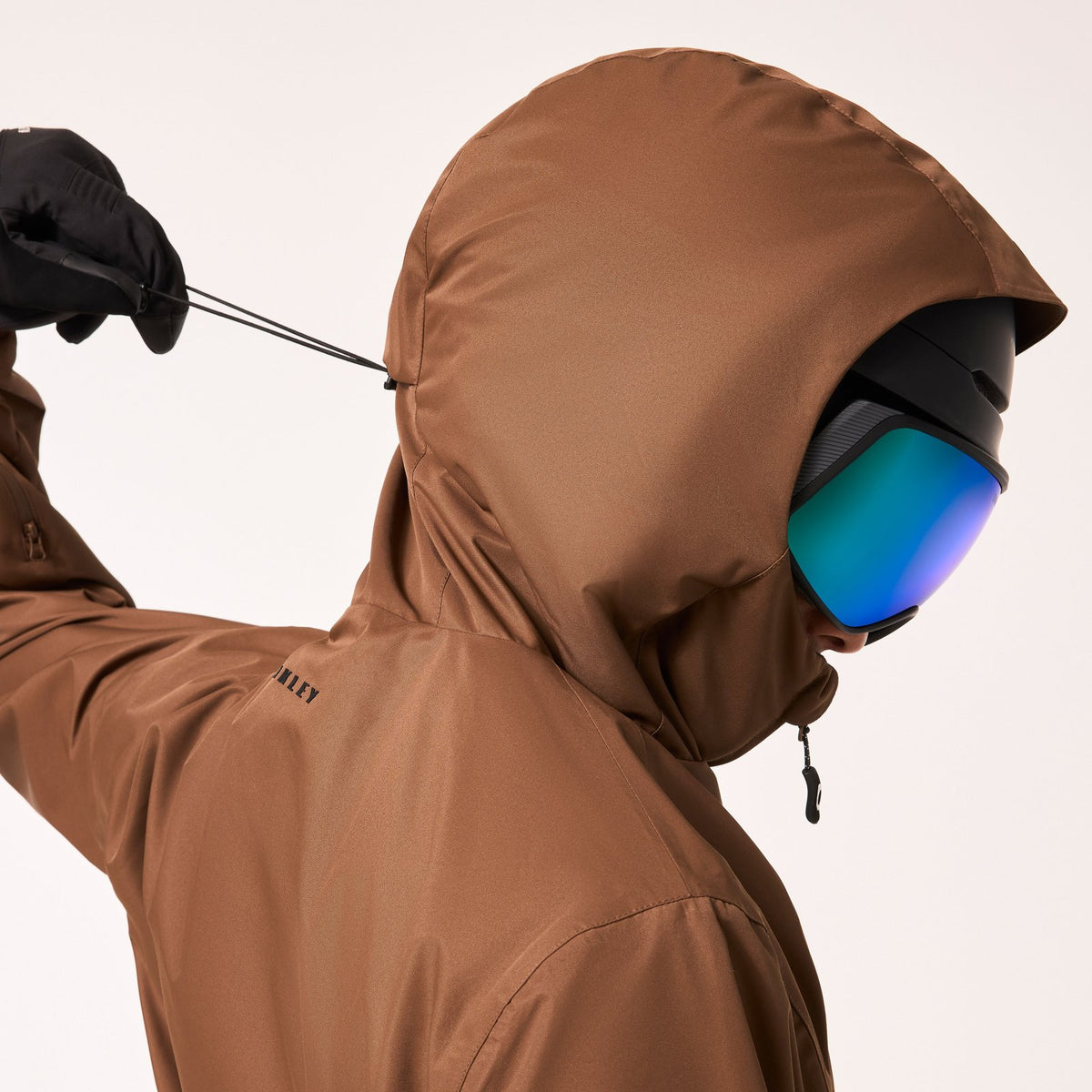 Divisional RC Shell Anorak Carafe - Image 15