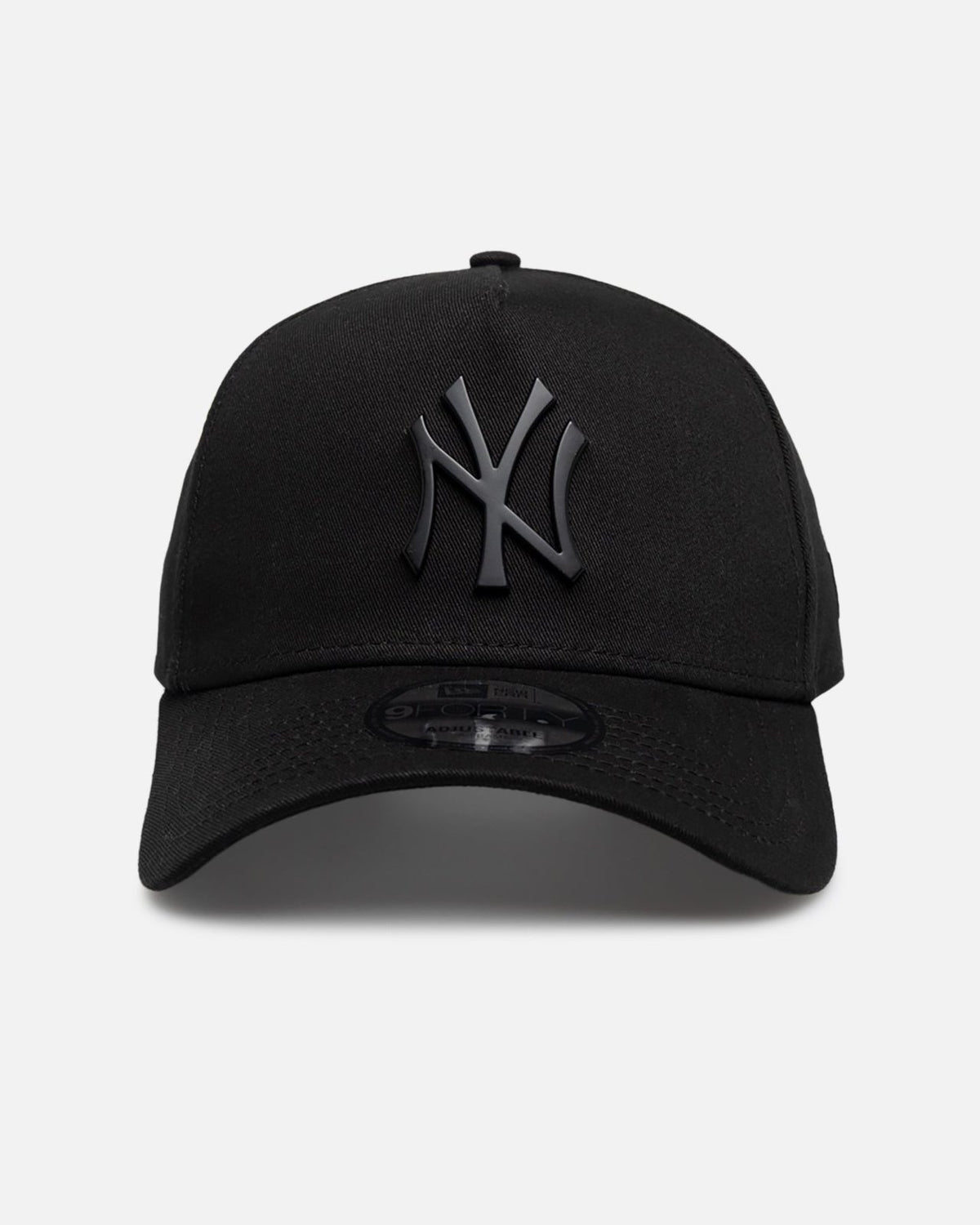 New York Yankees 9FORTY A-Frame Snapback - Black Metal Badge - Image 1