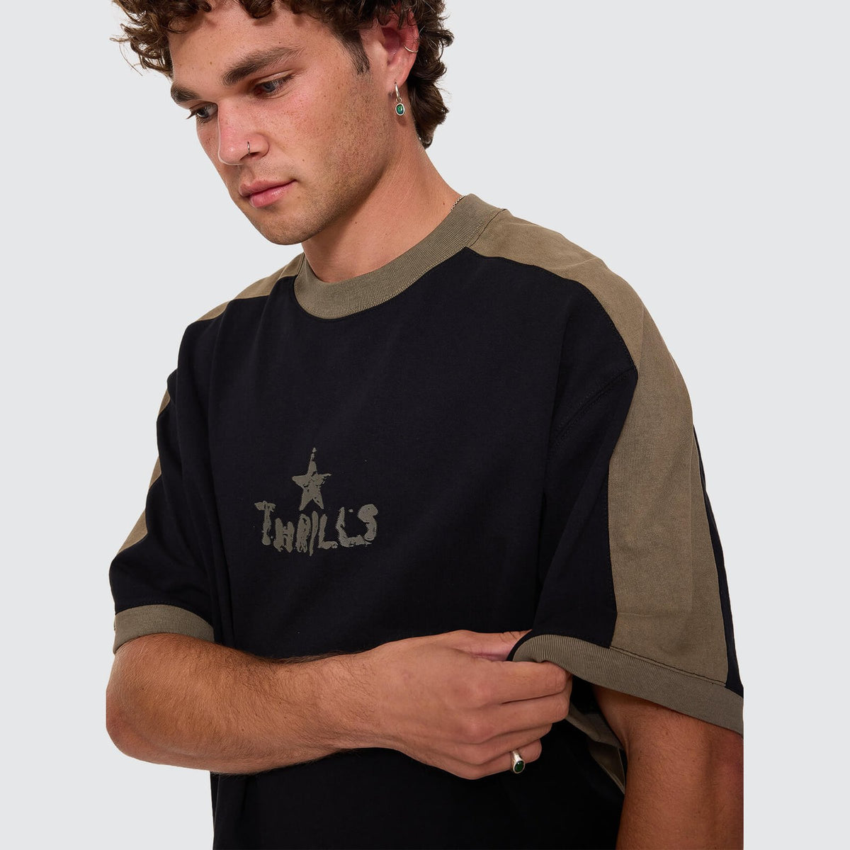New Ways Of Living Box Crop Panel Tee Black - Image 2