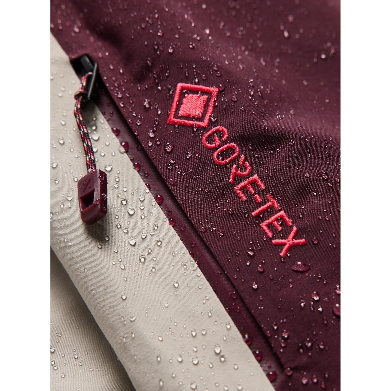Womens [Ak] Swash Synthetic Insulated Gore-Tex 2L Jacket Rum Raisin / Chinchilla Gray - Image 25