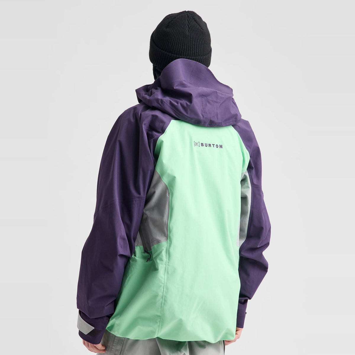 Mens [Ak] Swash Synthetic Insulated Gore-Tex 2L Jacket Nightshade Purple / Apparition Gray / Green Voltage - Image 29