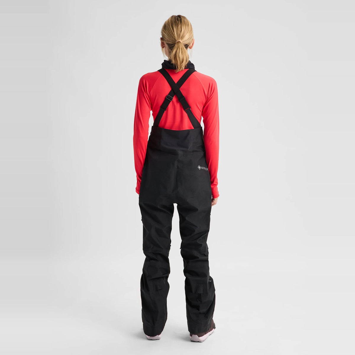 Womens [Ak] Kimmy Gore-Tex 3L Stretch Bib Pants True Black - Image 2