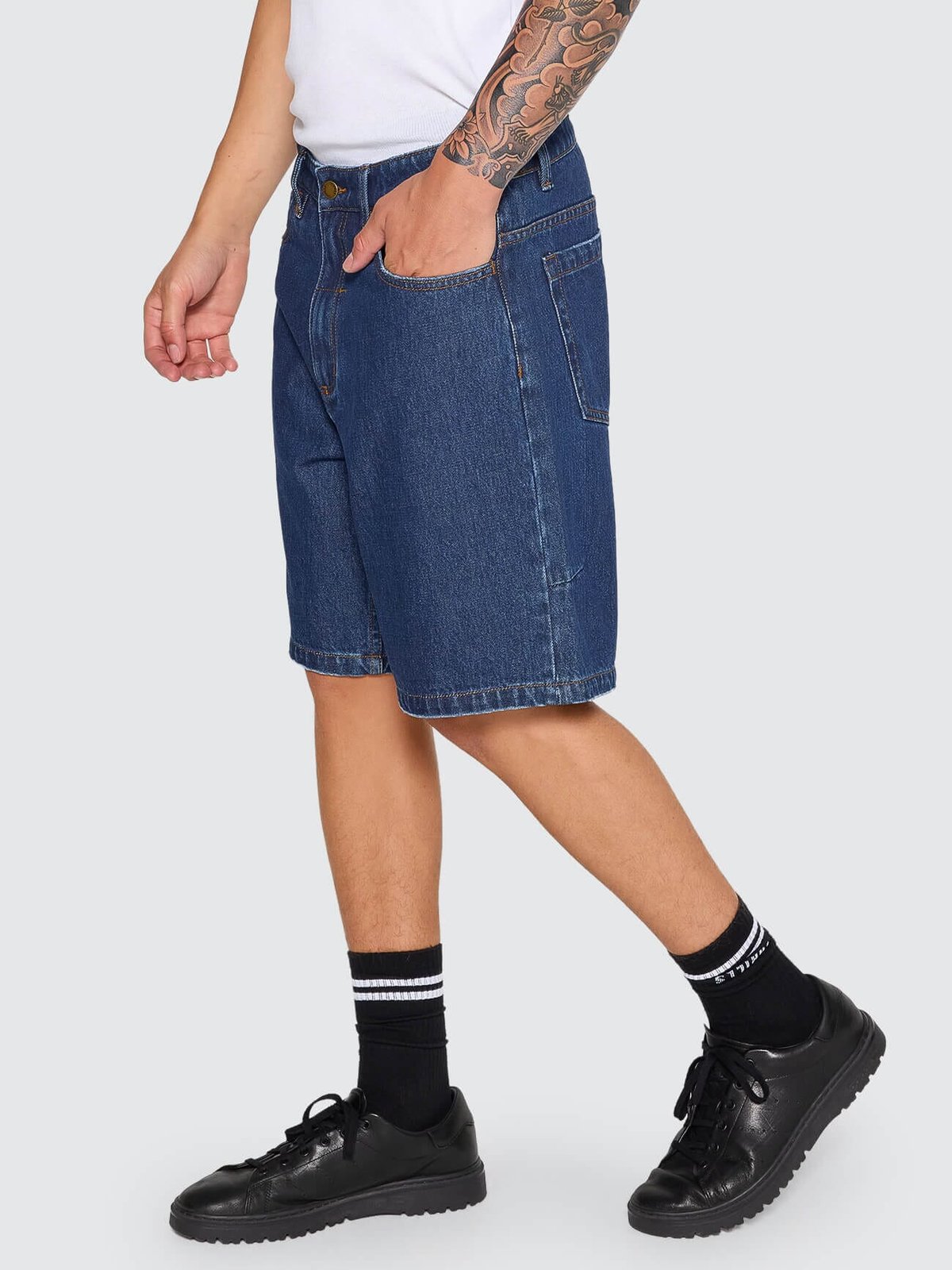 Slacker Denim Short Rinsed Ink - Image 2