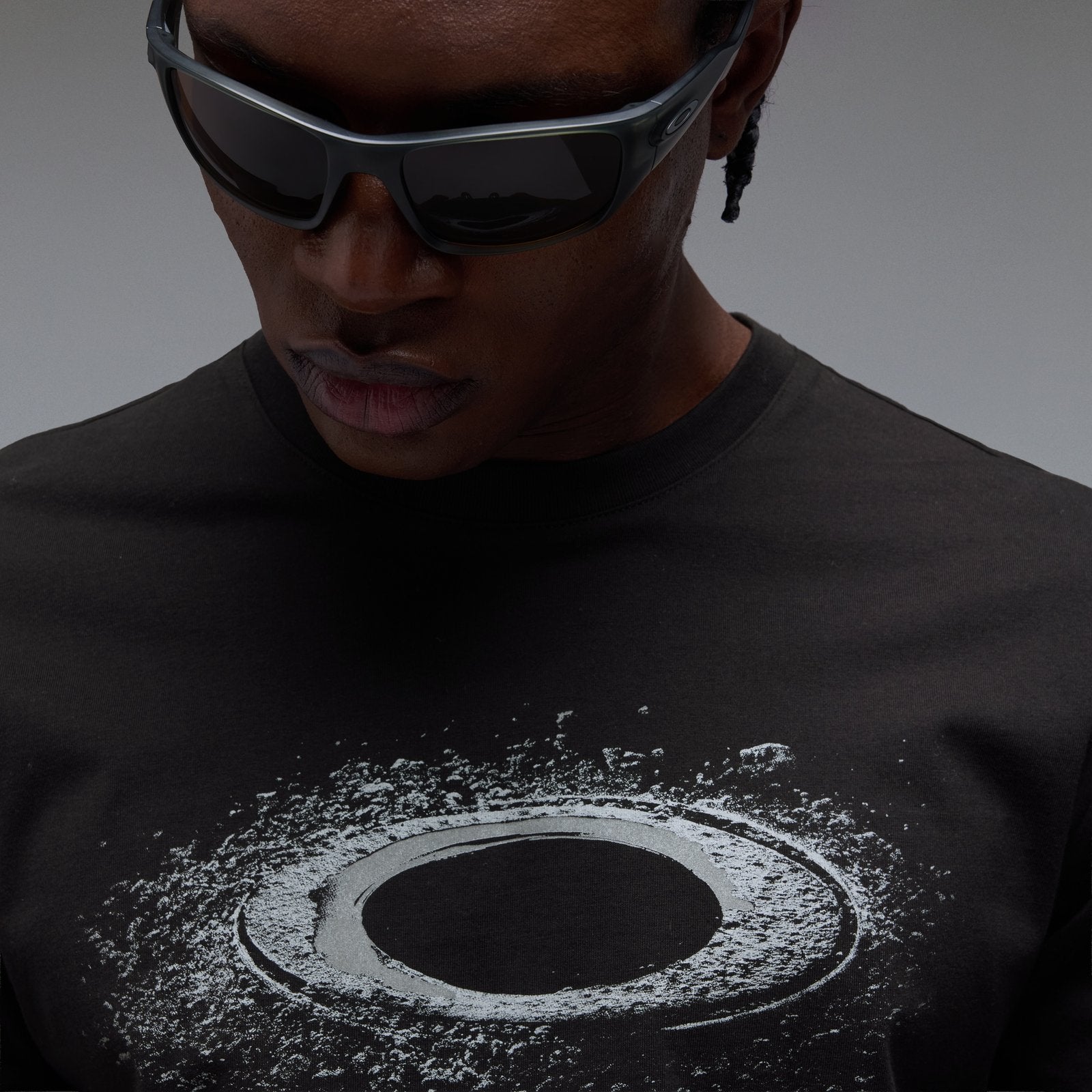 Lunar Ellipse Tee Graphite - Image 3