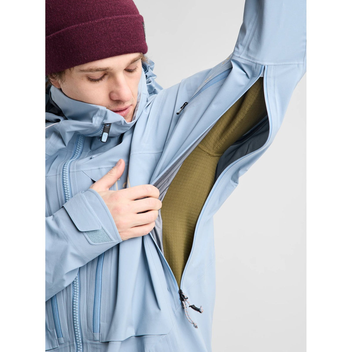 Mens [Ak] Hover Gore-Tex C-Knit 3L Stretch Jacket Airstream Blue - Image 31