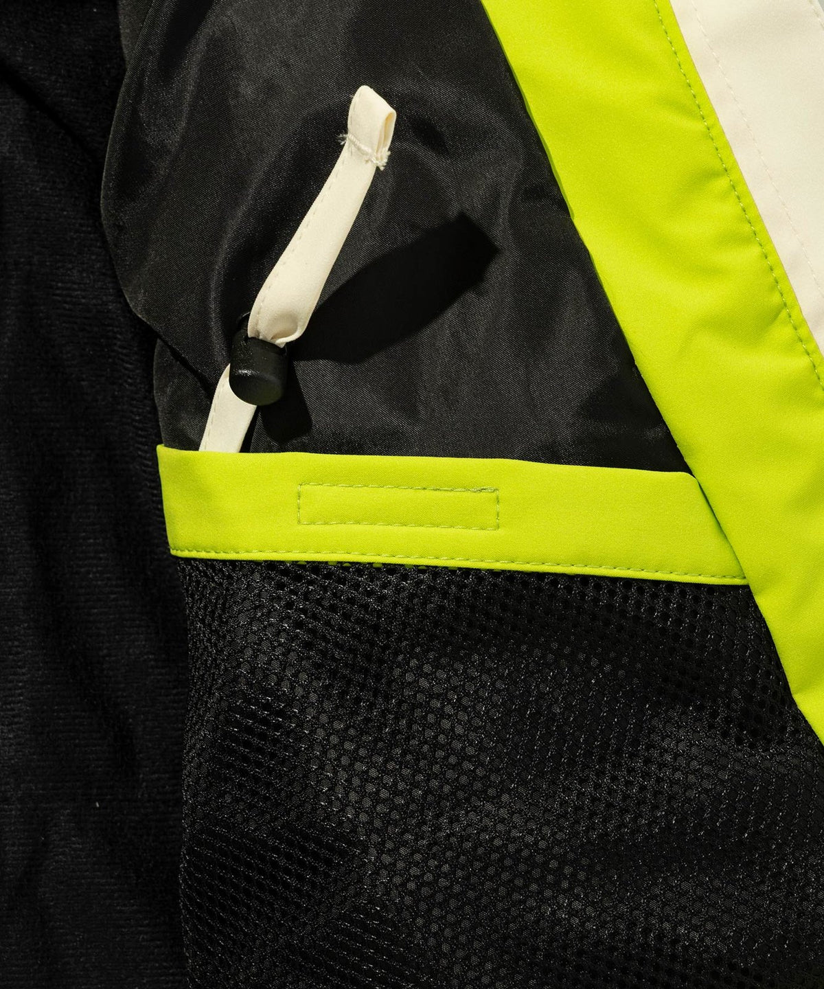 Kids Frosty Hop Jr Two-Piece Yellow / Green - Image 39