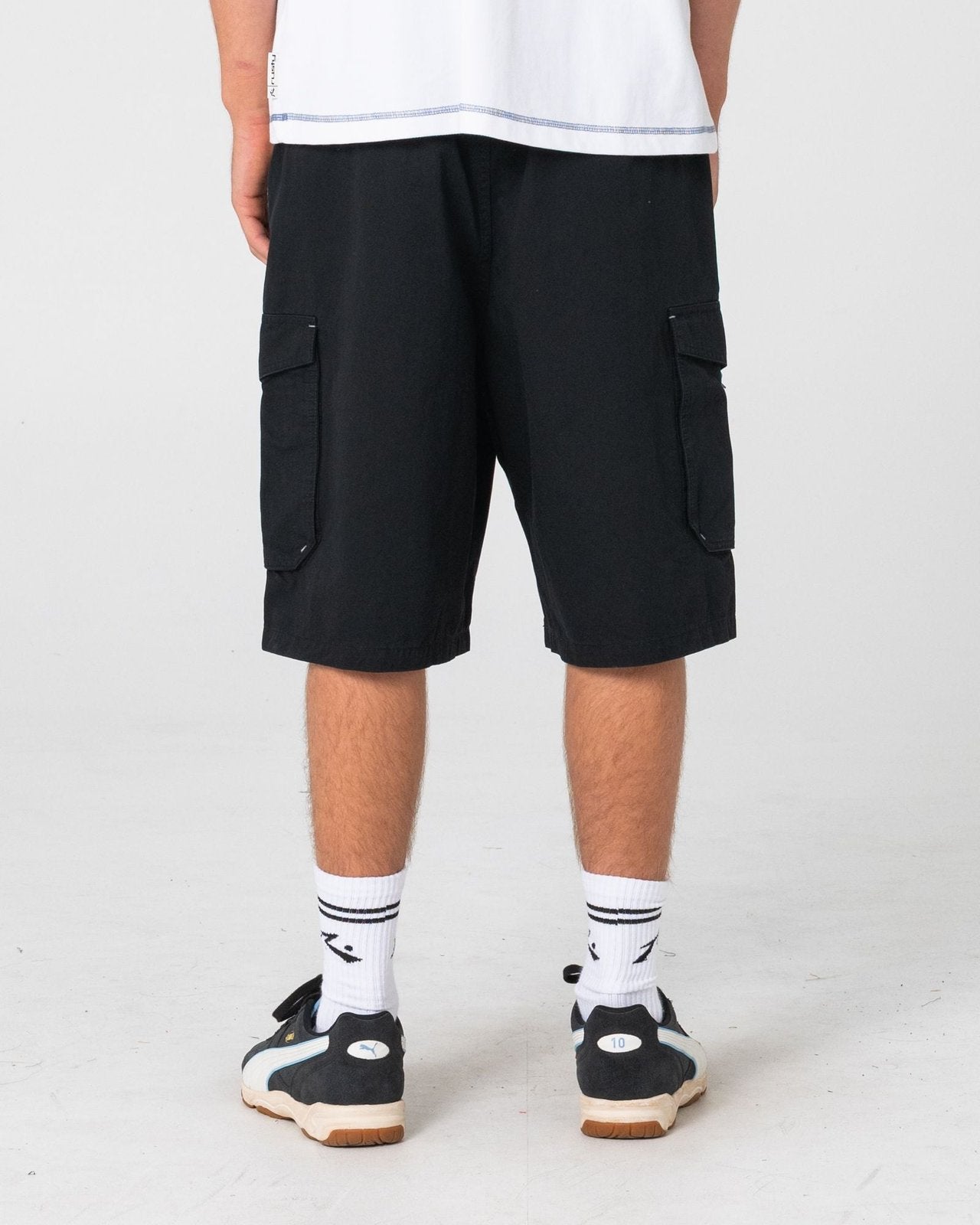 8-Ball 24" Black - Image 3