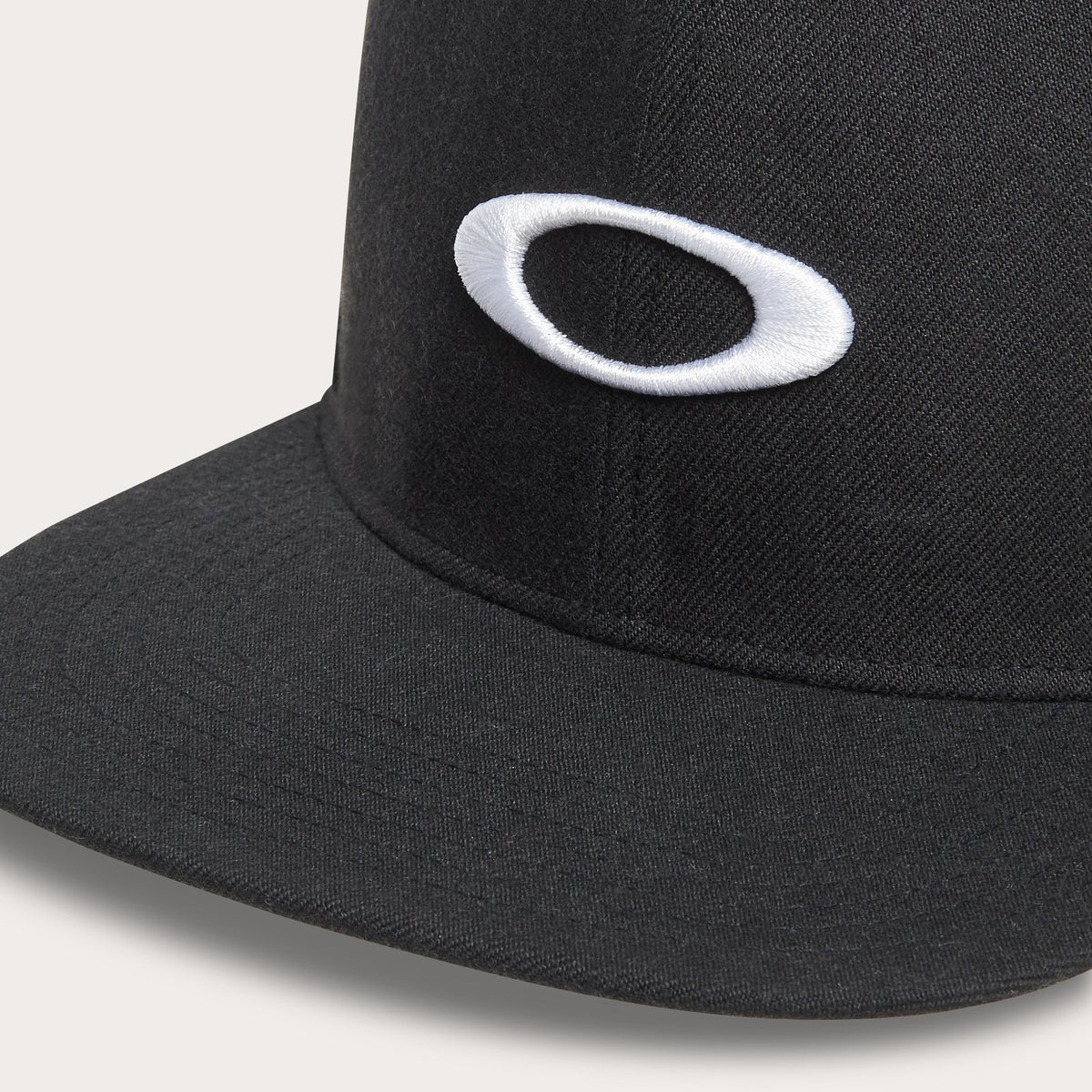 B1B Ellipse Hat Blackout / White - Image 3