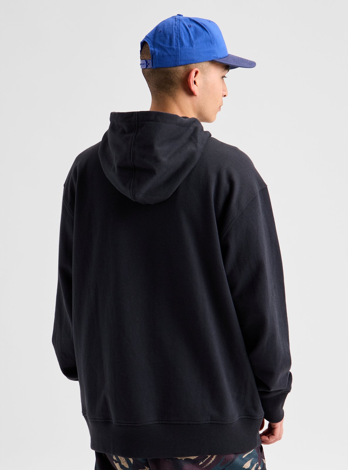 Blossom 27 Pullover Hoodie True Black - Image 3