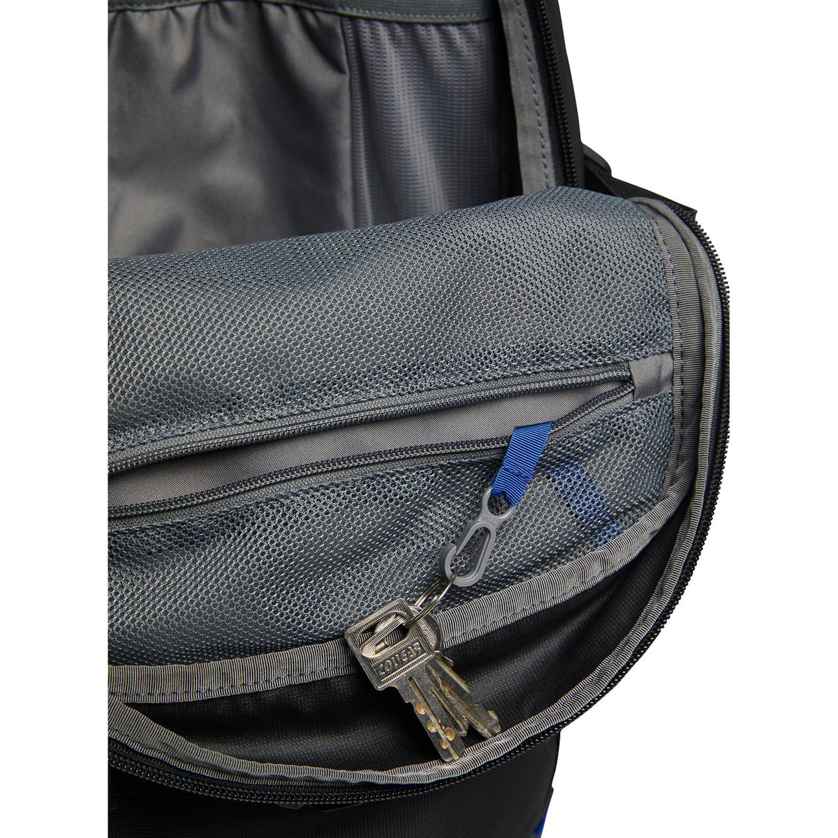 Day Hiker 22L Backpack True Black - Image 3