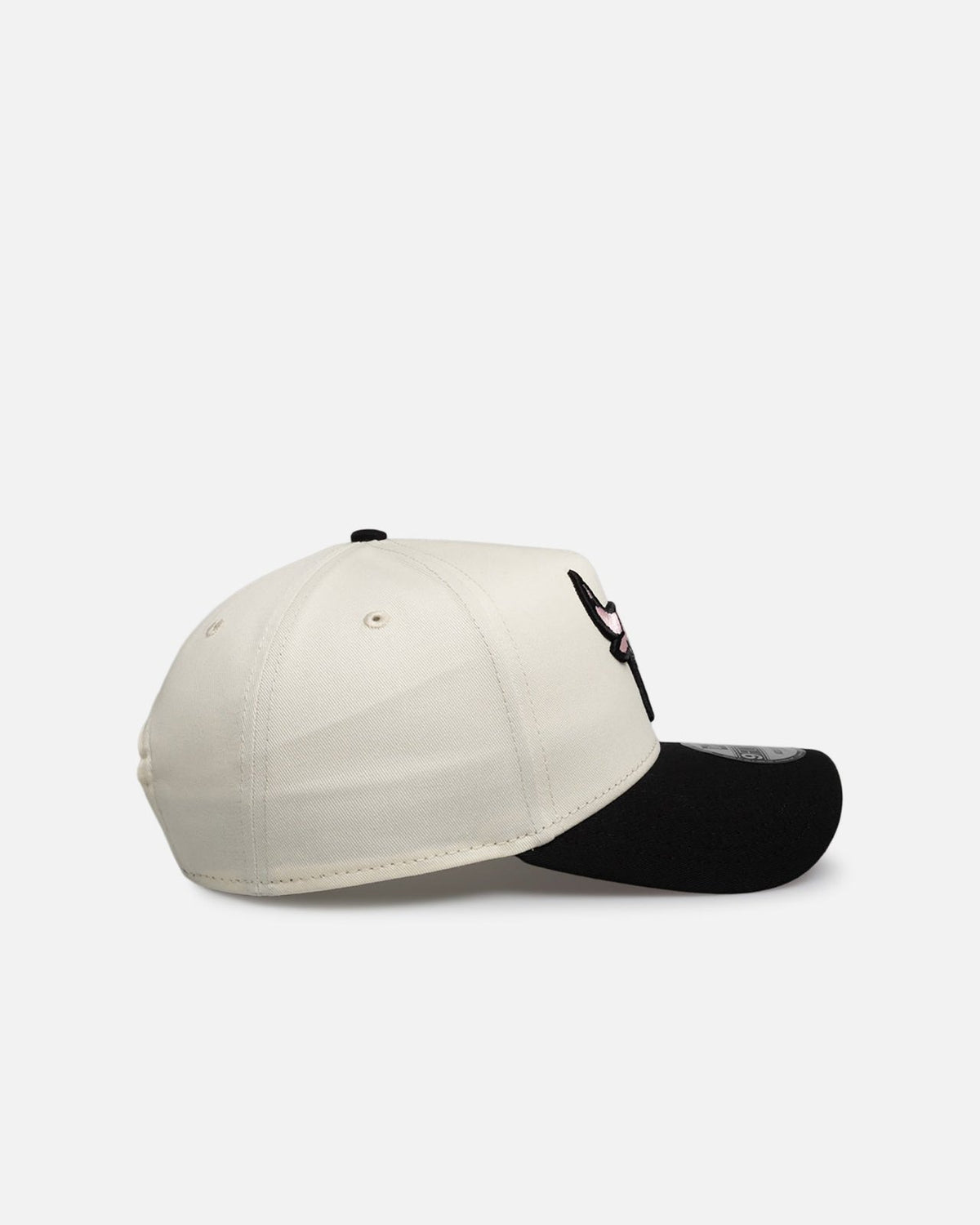 Chicago Bulls 9FORTY A-Frame Snapback - Chrome Black Pink - Image 3