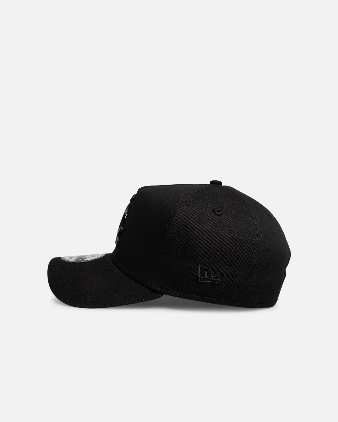 Chicago White Sox 9FORTY A-Frame Snapback - Black Metal Badge - Image 4