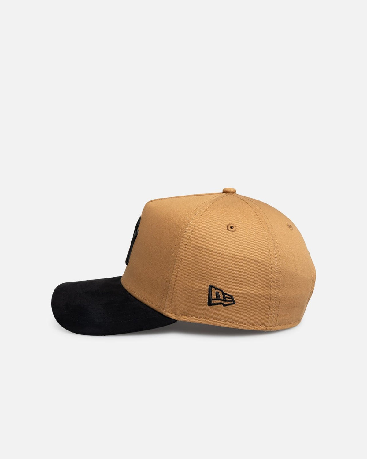 New York Yankees 9FORTY A-Frame Snapback - Wheat Black Suede - Image 4