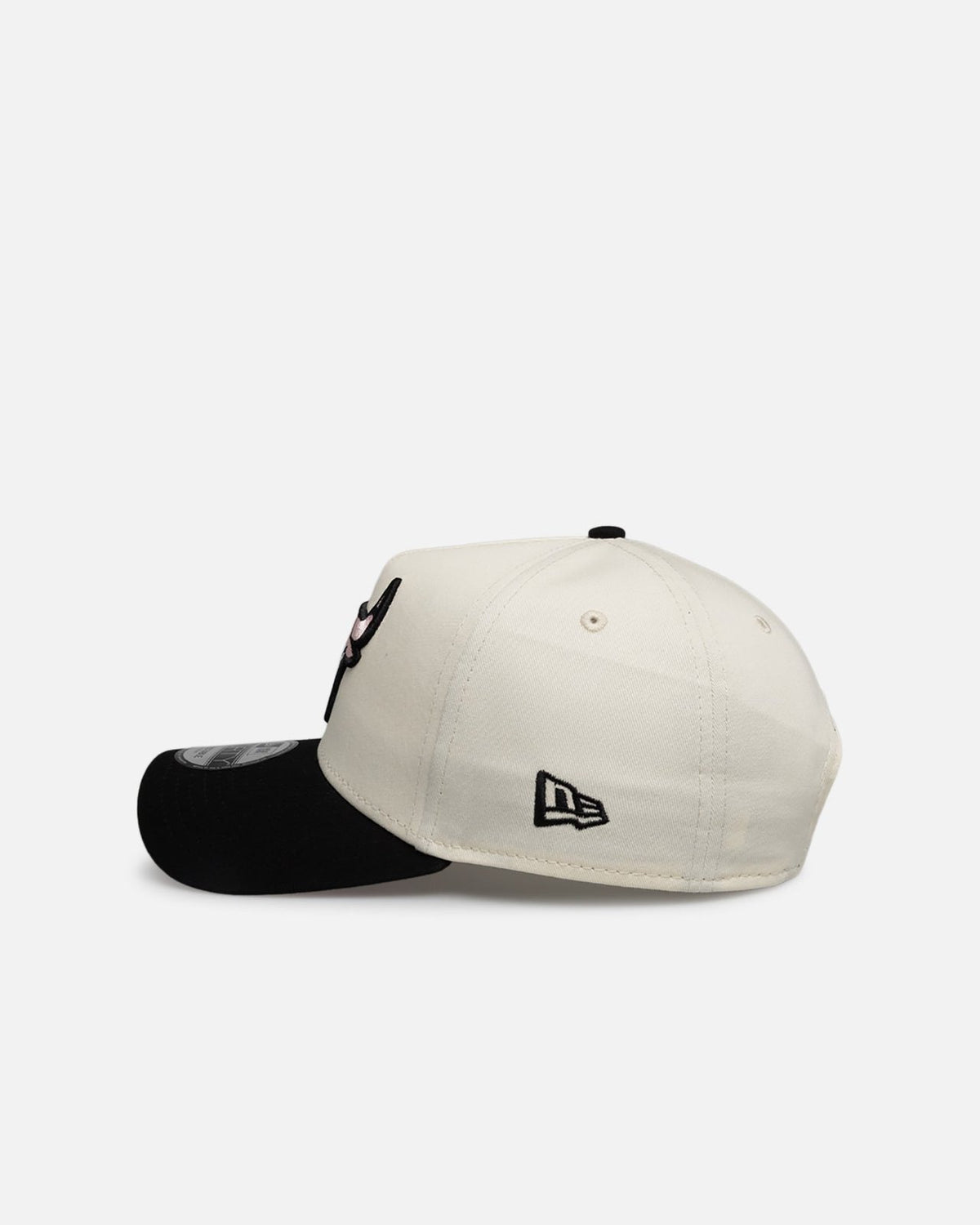 Chicago Bulls 9FORTY A-Frame Snapback - Chrome Black Pink - Image 4