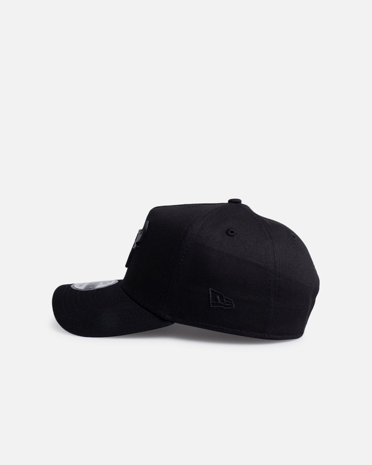 Chicago Bulls 9FORTY A-Frame Snapback - Black Metal Badge - Image 4