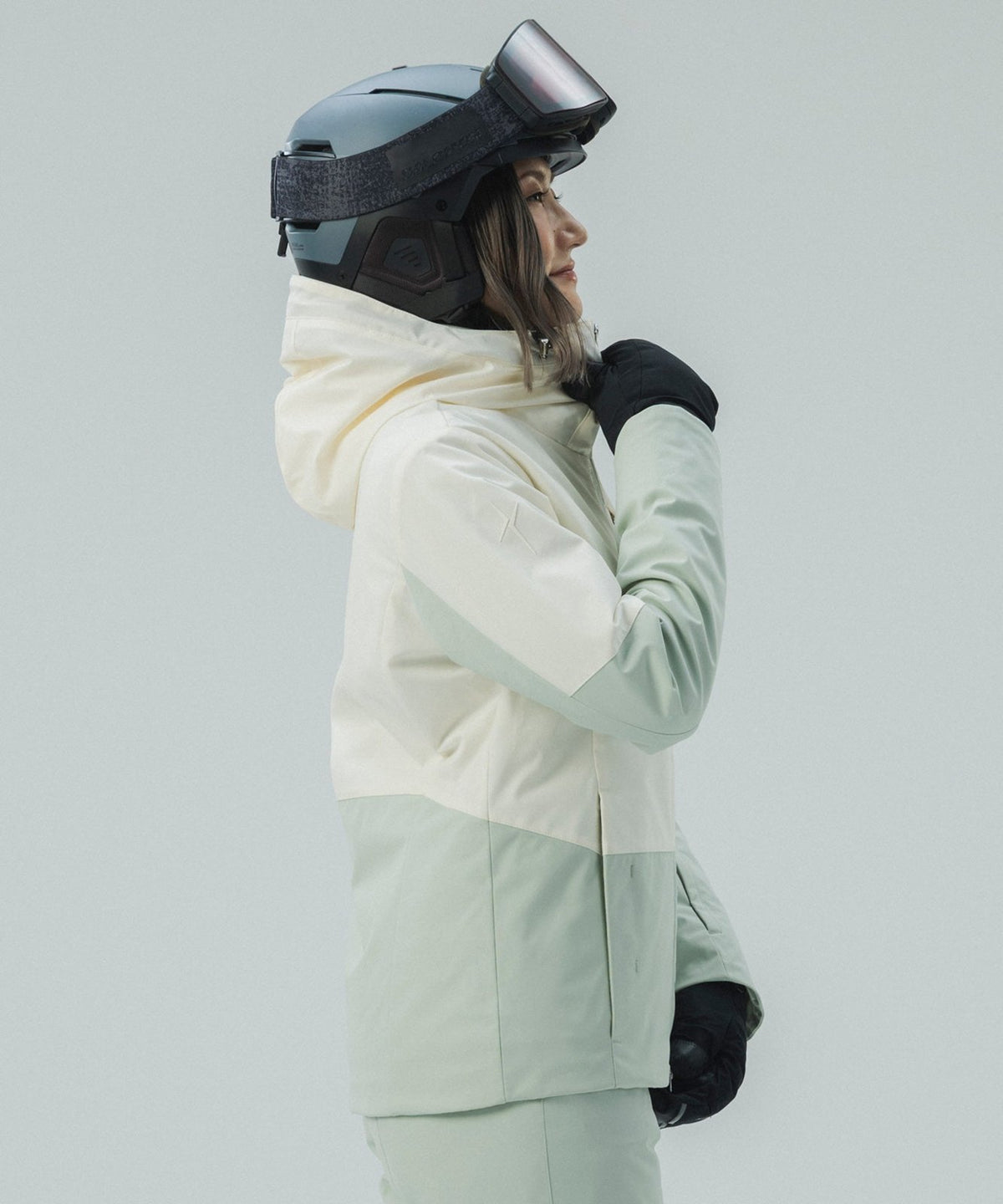 Womens Mist Layer Jacket Off White - Image 4