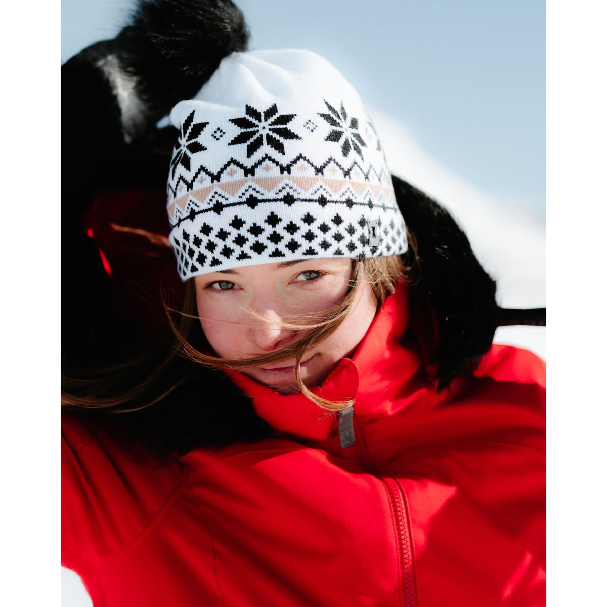Womens Mountain Hat White - Image 5