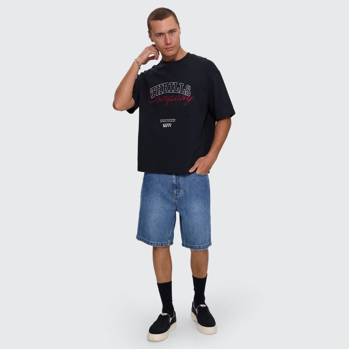 Spiraling Box Crop Tee Washed Black - Image 5