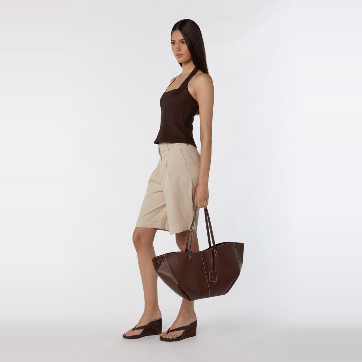 Willa Bag Choc Pebble / Gold - Image 5