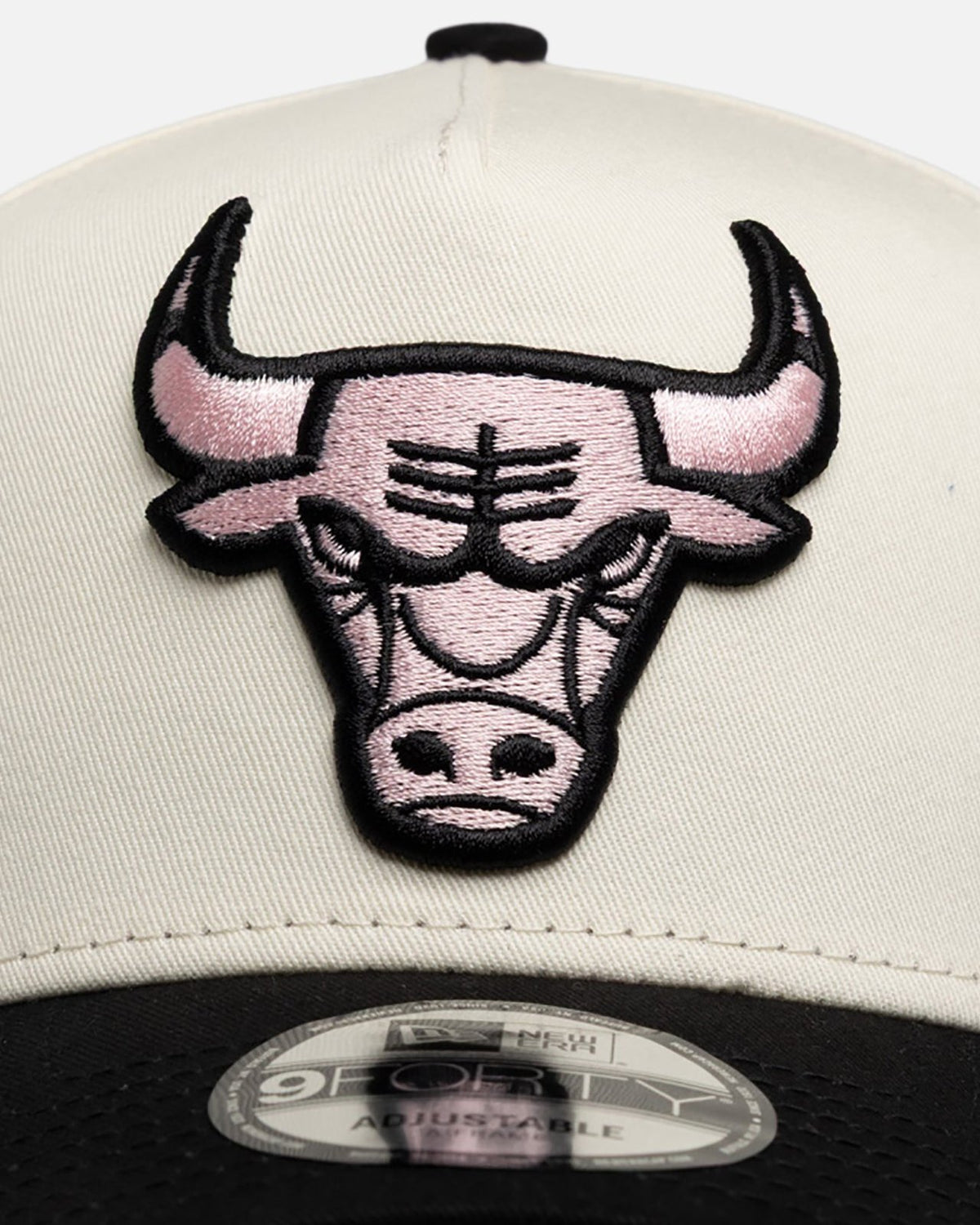 Chicago Bulls 9FORTY A-Frame Snapback - Chrome Black Pink - Image 5