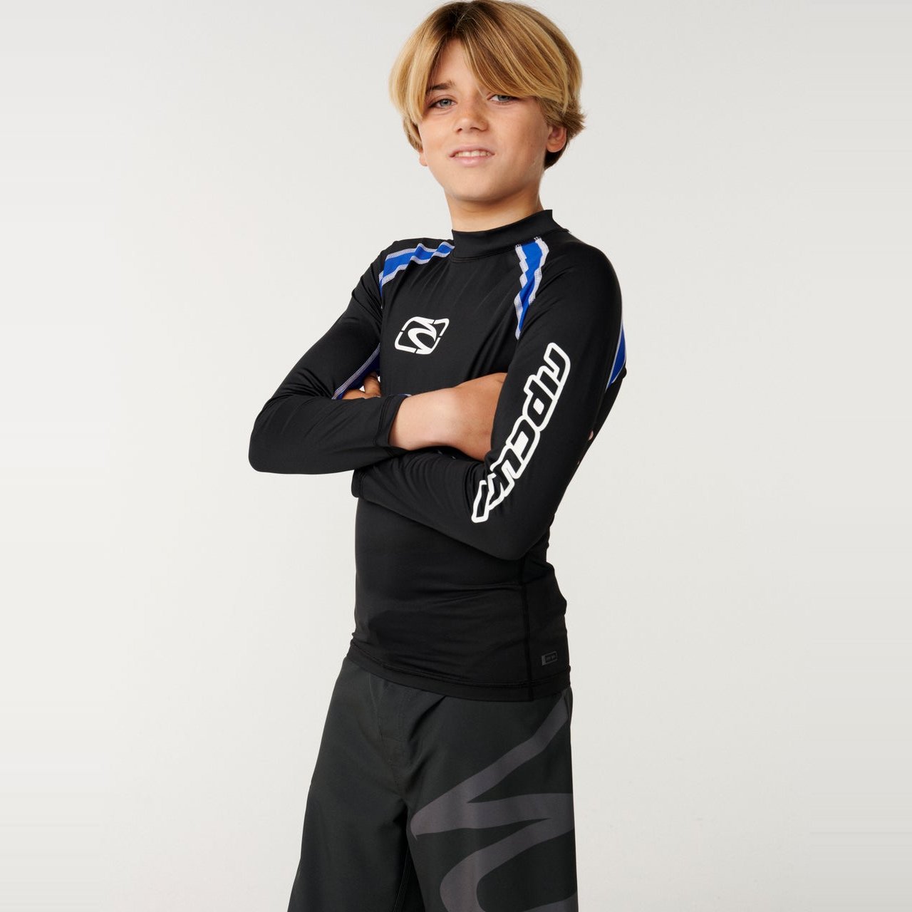 Kids Archive UPF Long Sleeve Black - Image 6