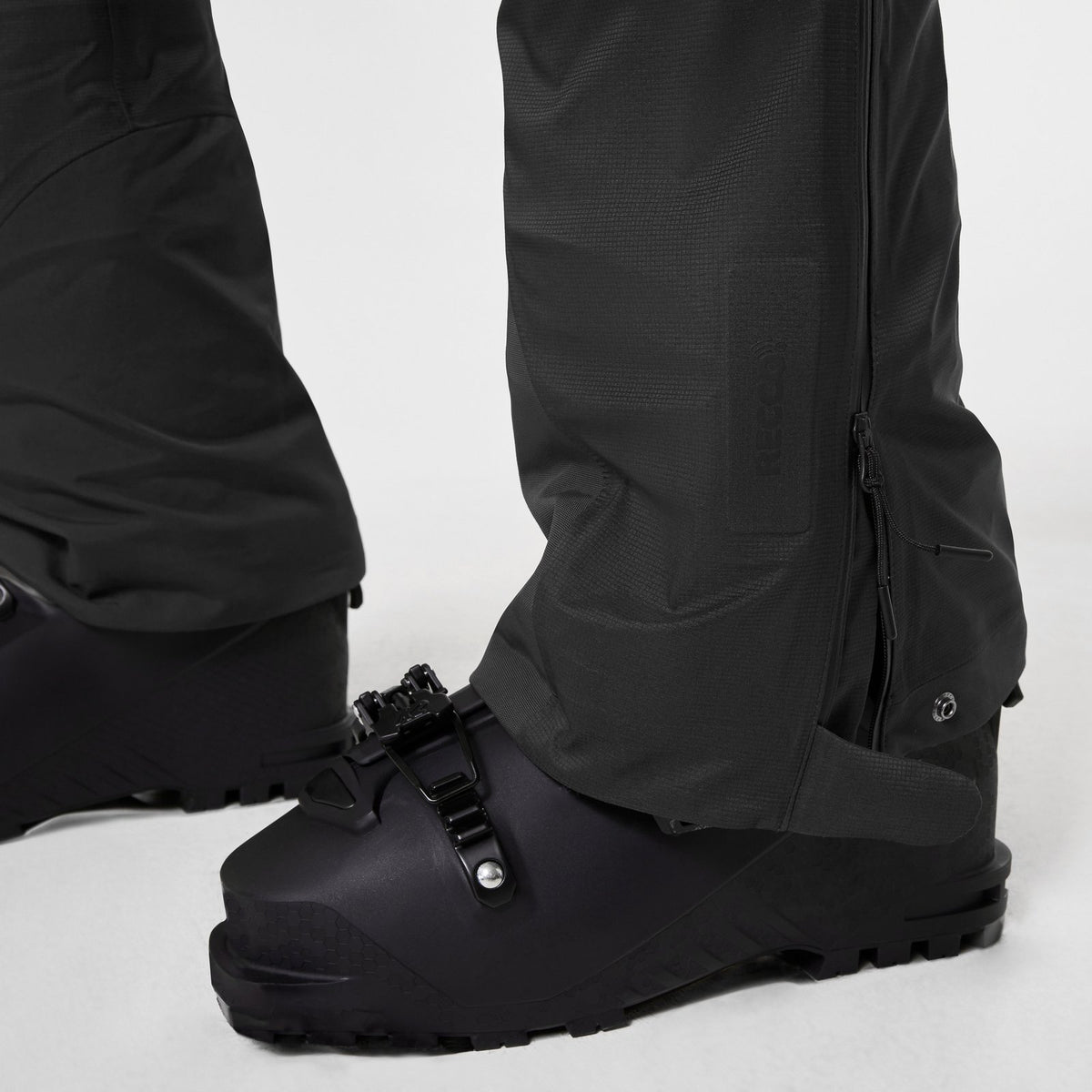 W. Outpost RC Shell Pant Blackout - Image 6