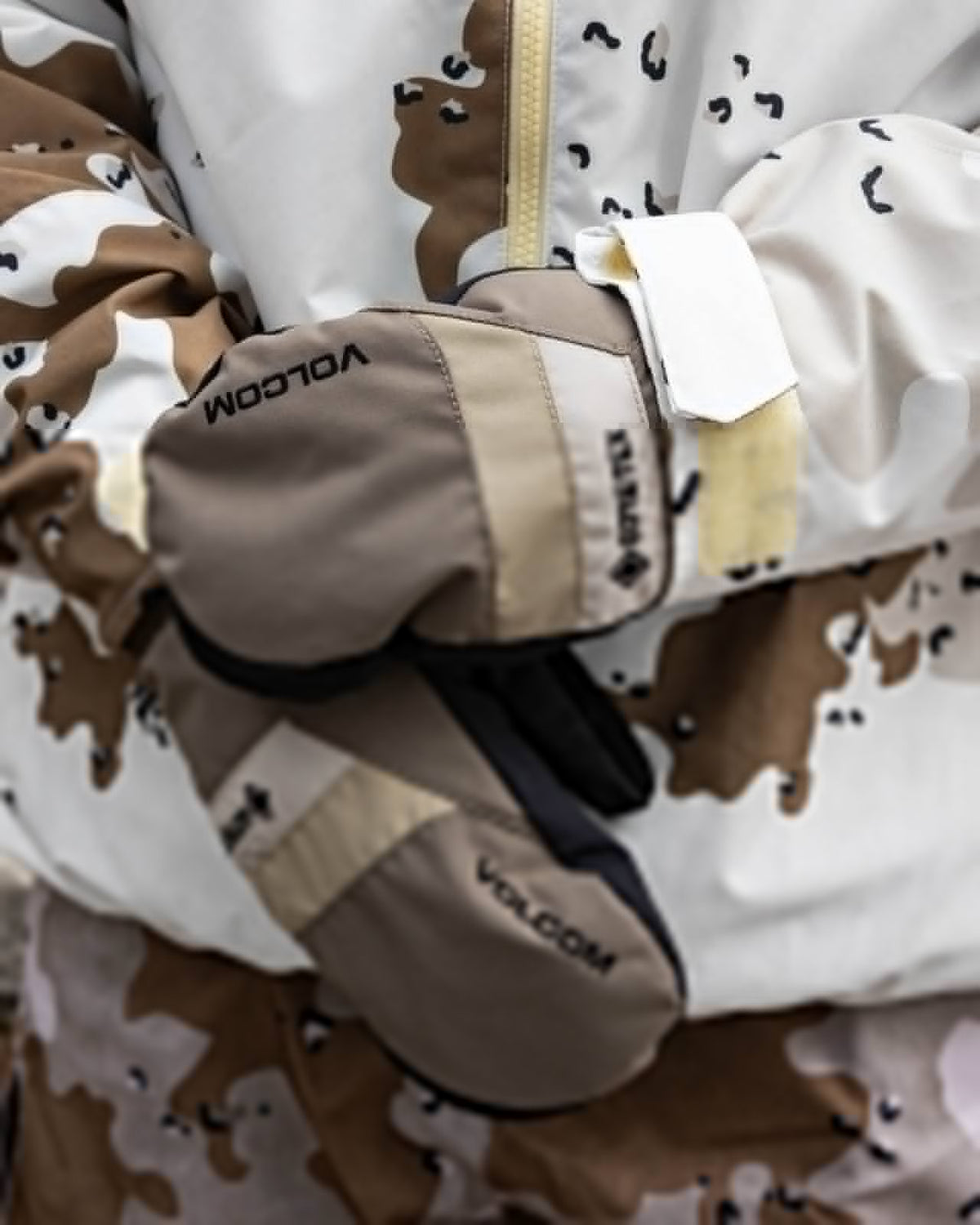 Mens Stay Dry Gore-Tex Mitt Military - Image 6