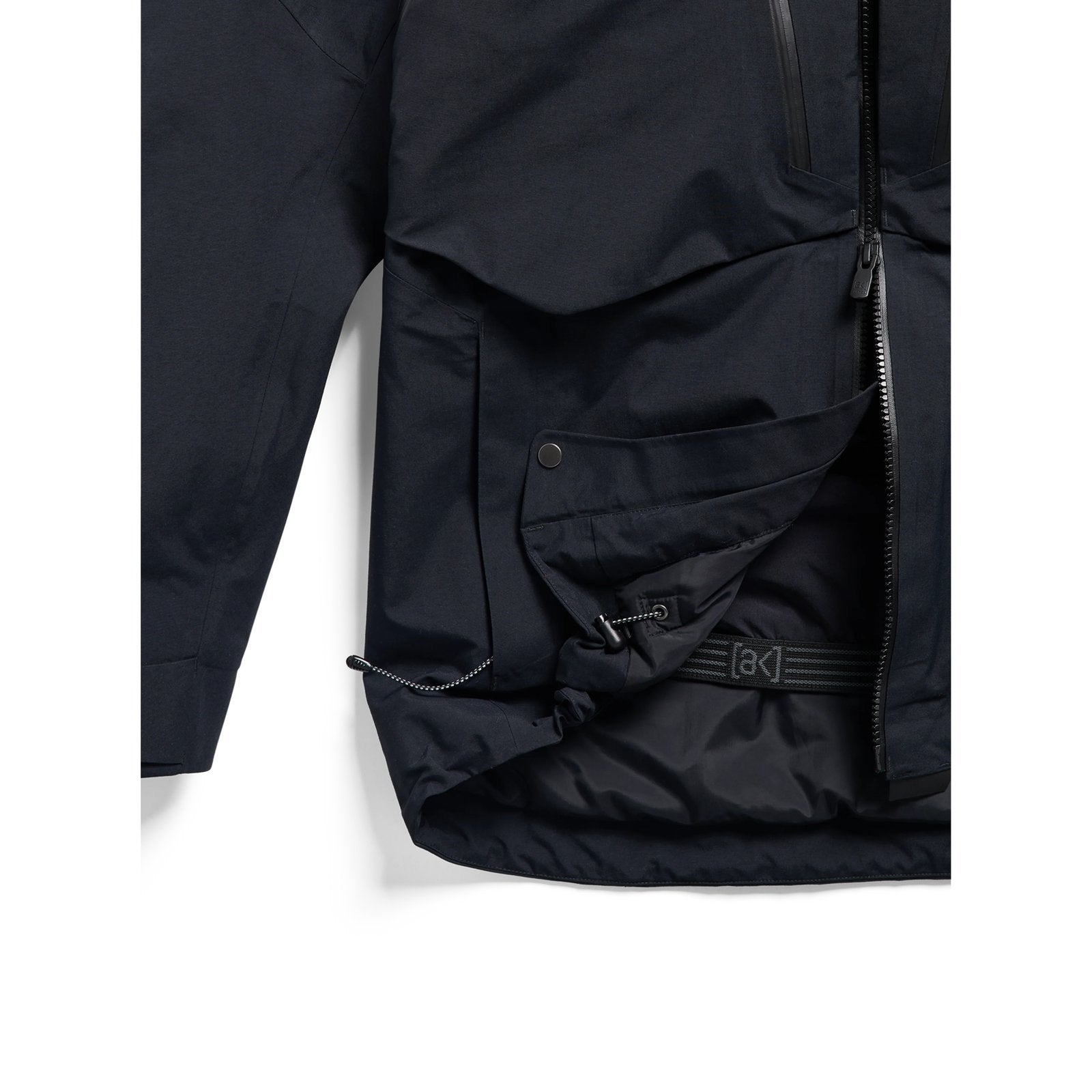 Womens [Ak] Swash Synthetic Insulated Gore-Tex 2L Jacket True Black - Image 6