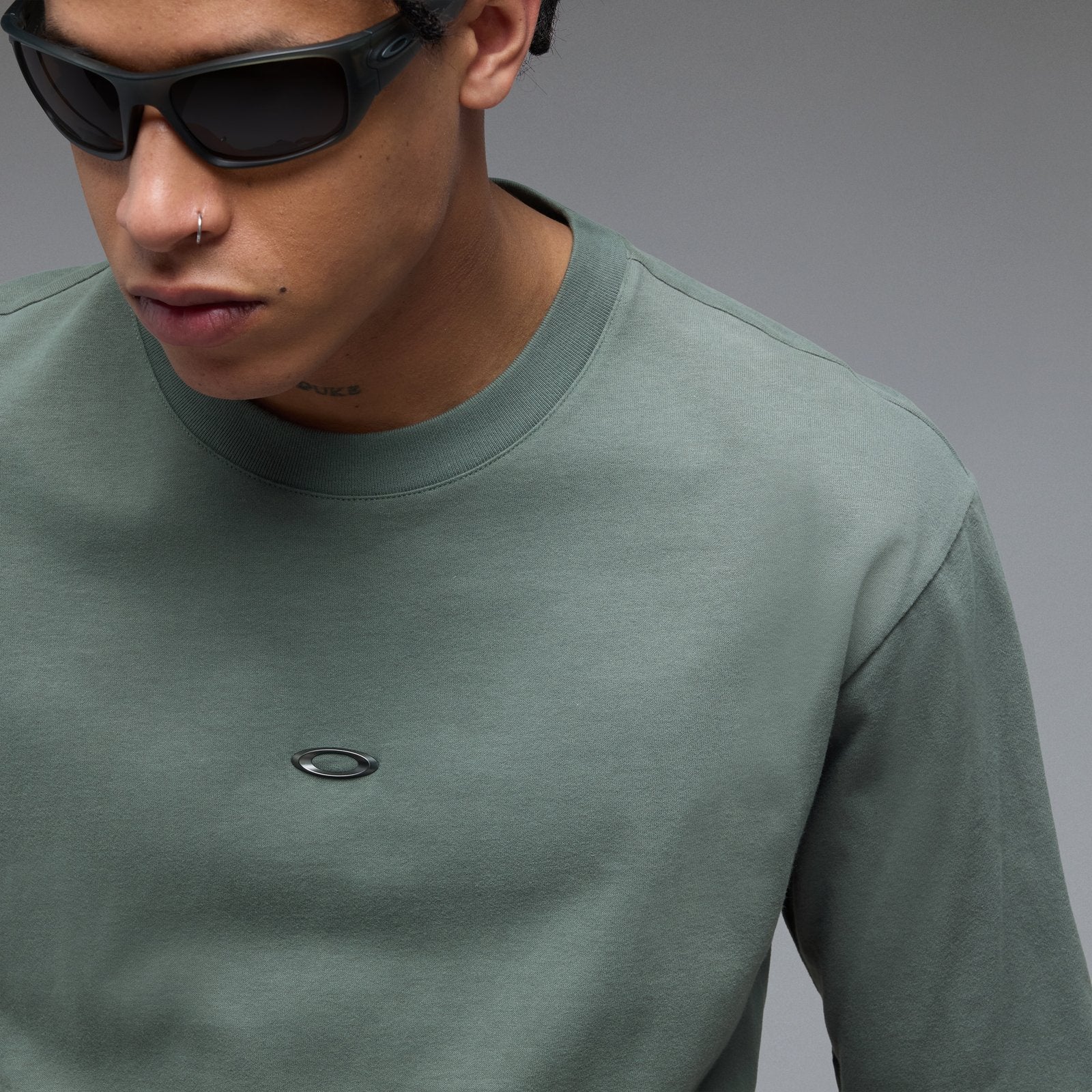 Metal Rise T Shirt Aviator Green - Image 7