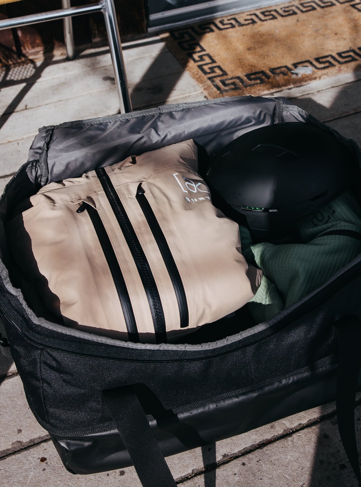 Gig 70L Duffel Bag True Black - Image 9