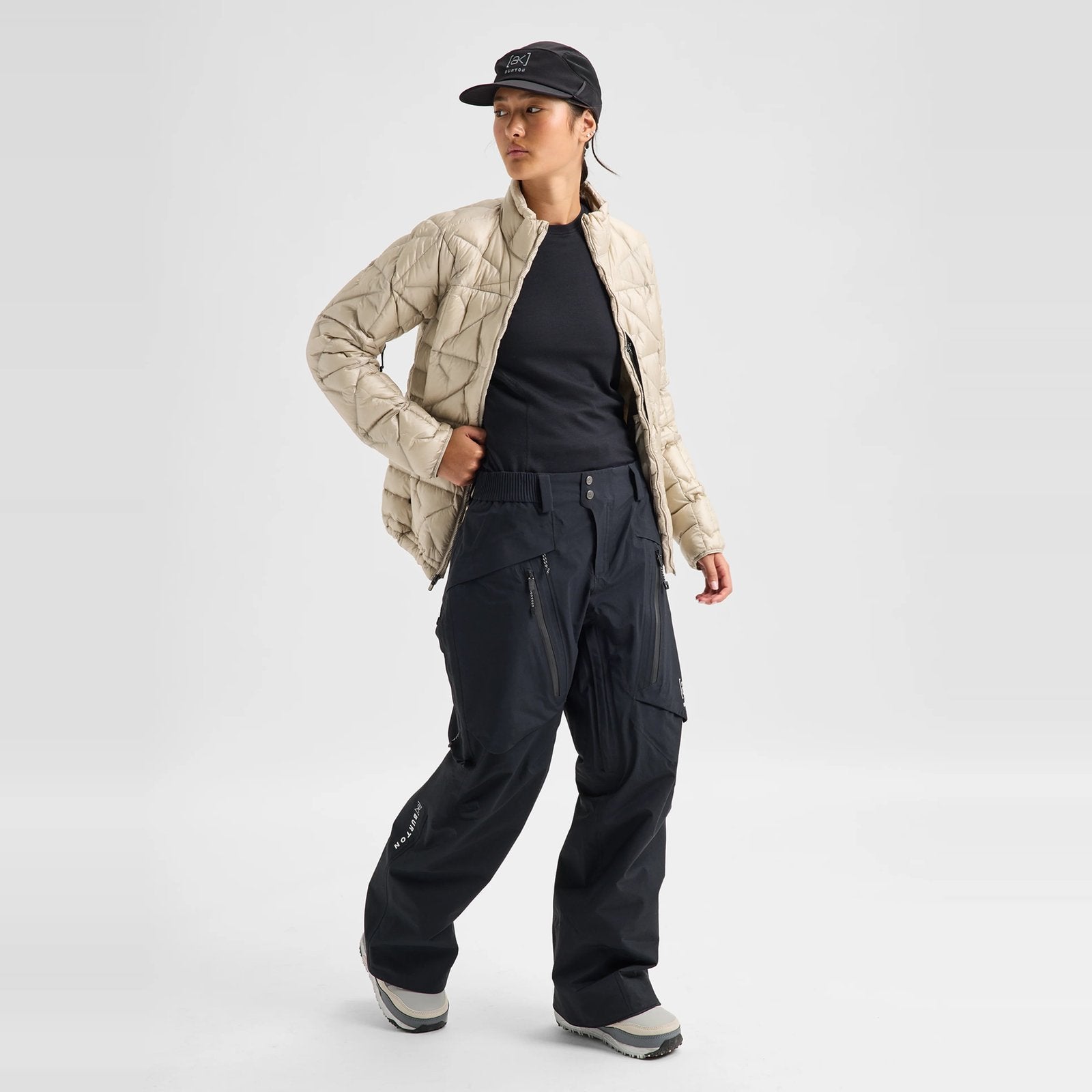 Womens [Ak] Swash Insulated Gore-Tex 2L Pants True Black - Image 9