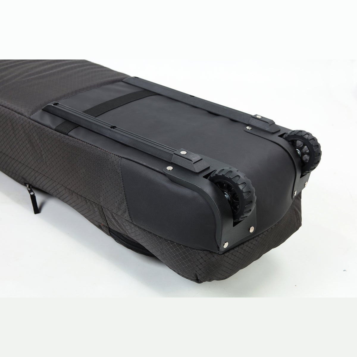 Tracker Wheelie Board Bag Raven - Image 16