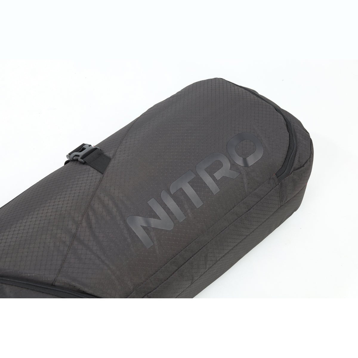Tracker Wheelie Board Bag Raven - Image 19