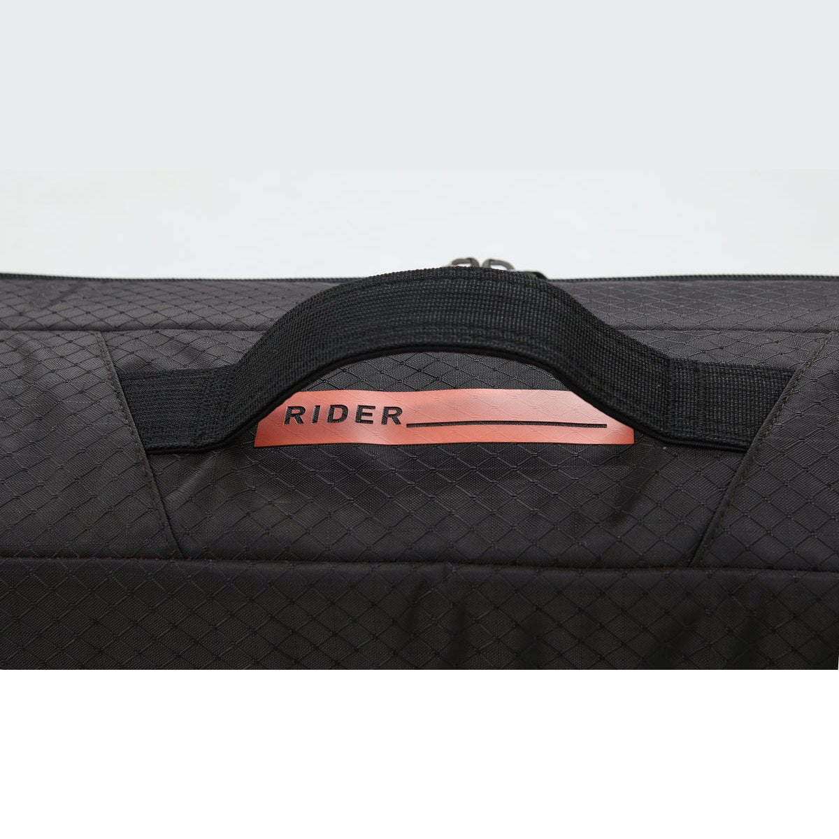 Tracker Wheelie Board Bag Raven - Image 20