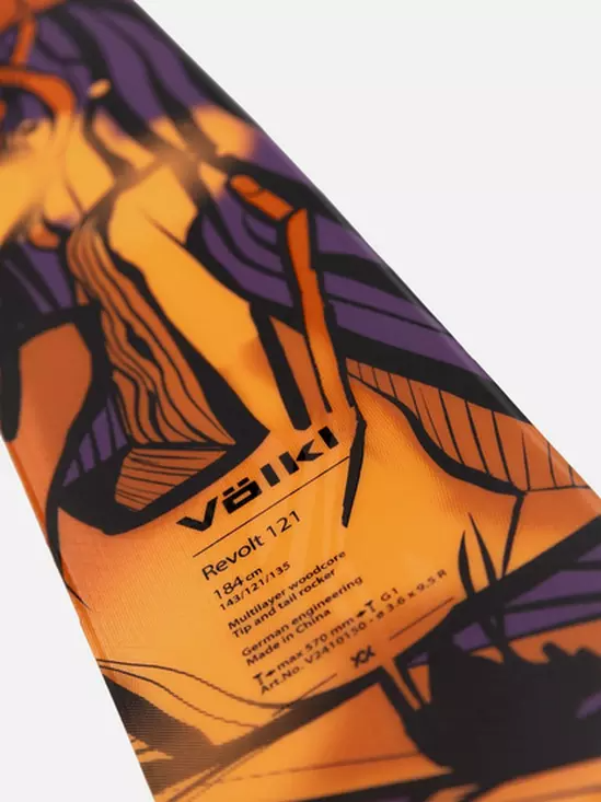 Revolt 121 Skis 2025