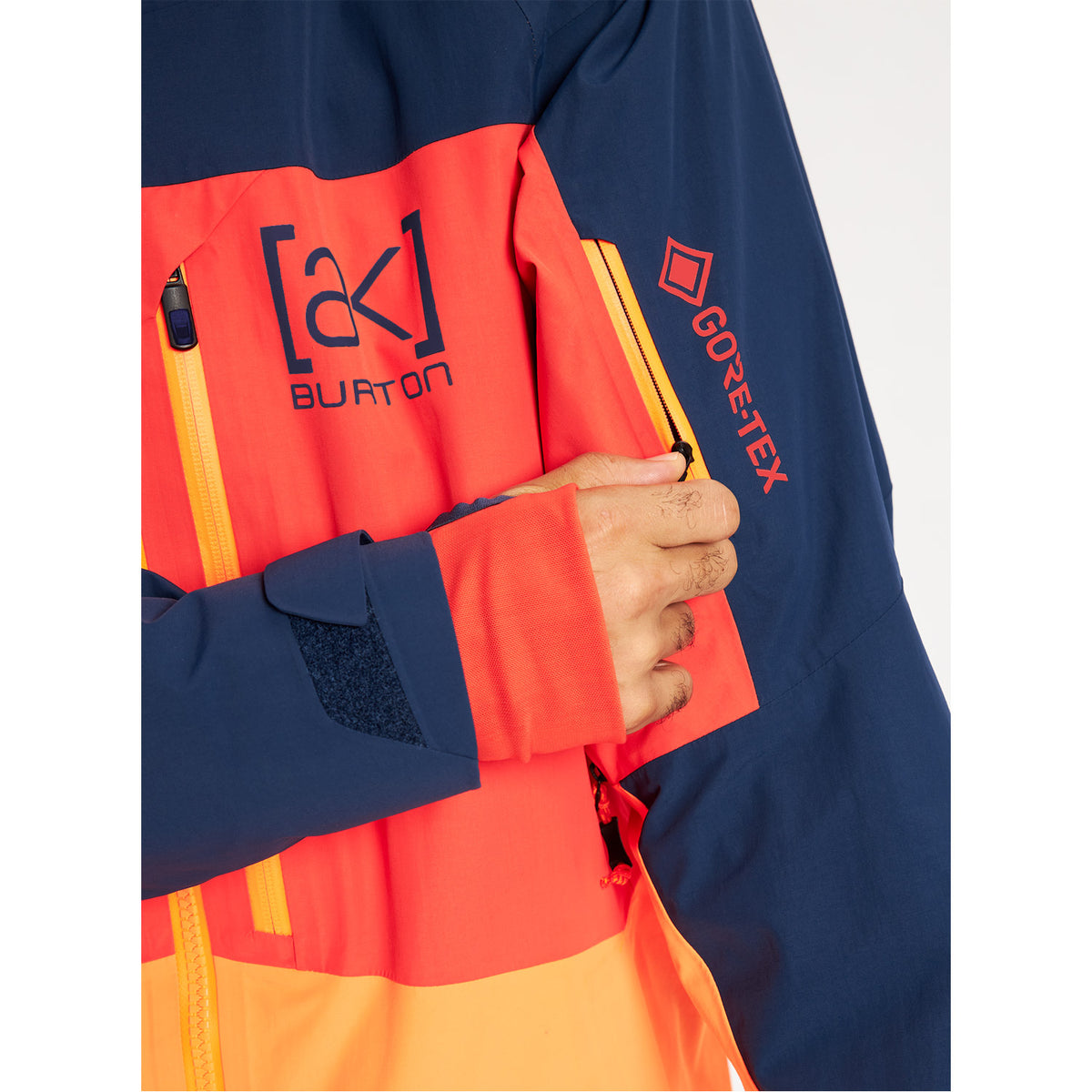 [ak] GORE-TEX Swash Snowboard Jacket 2022