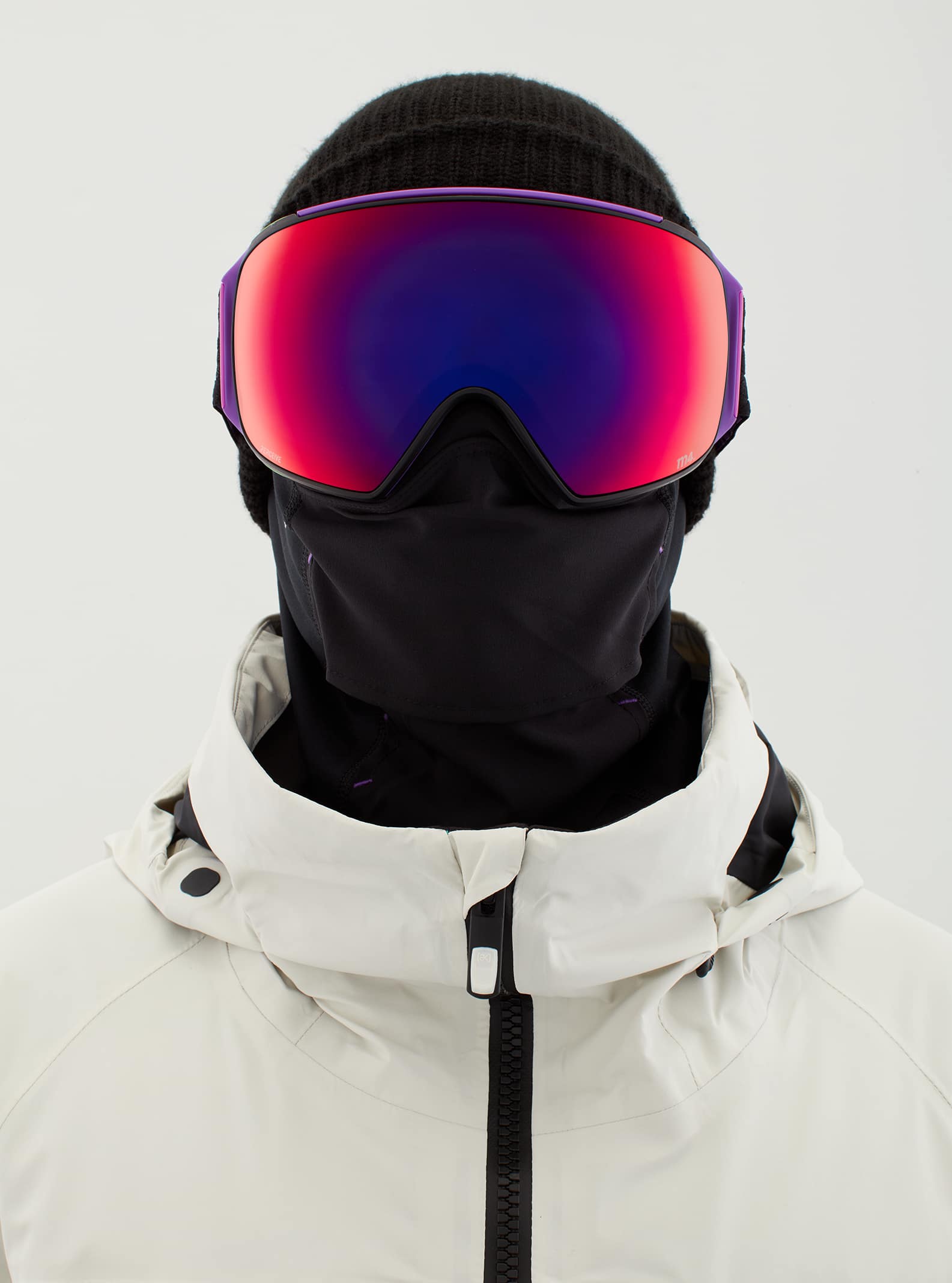 Anon Anon M4 Goggles Toric + Bonus Lens + MFI® Face Mask - Low Bridge Fit Frame: mendez, lens: perceive sunny red (14% / s3), spare lens: perceive cloudy burst (59% / s1)
