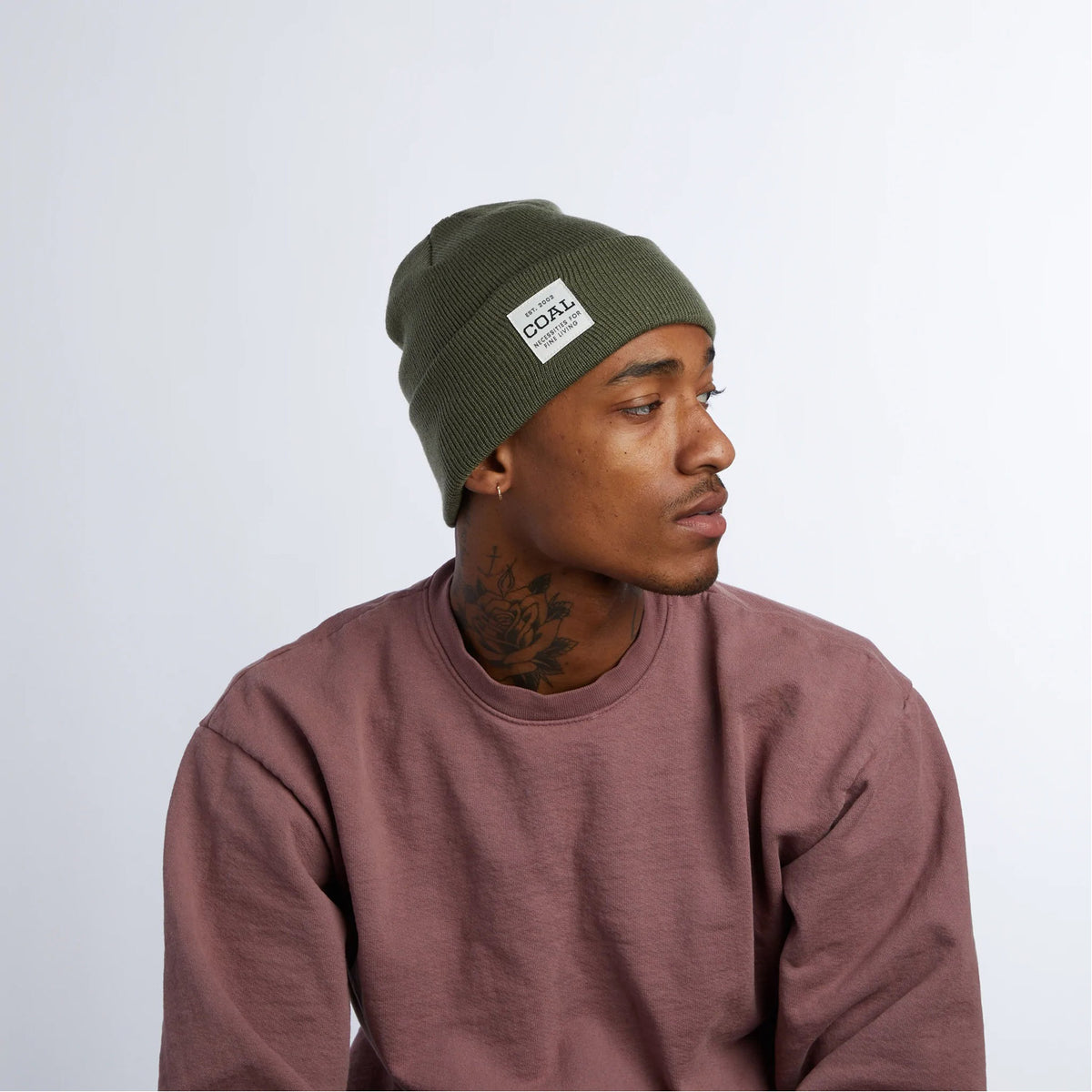 The Uniform Mid Snow Beanie