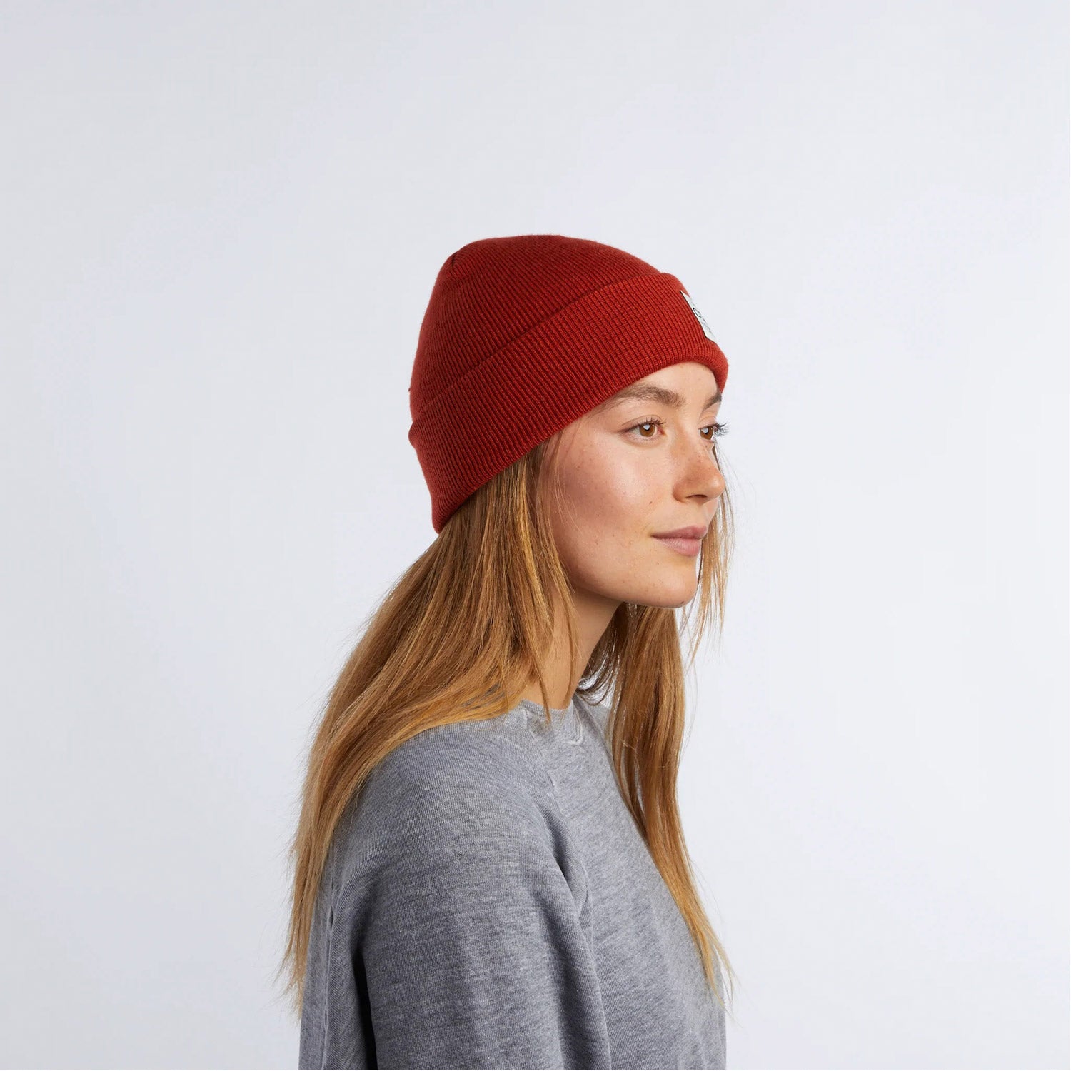 The Uniform Mid Snow Beanie