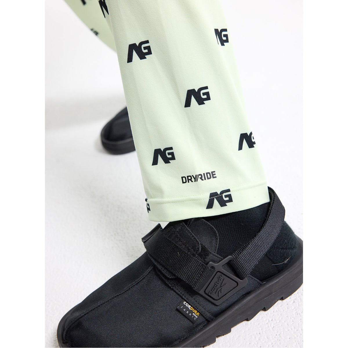 AG Farside Midweight Pants