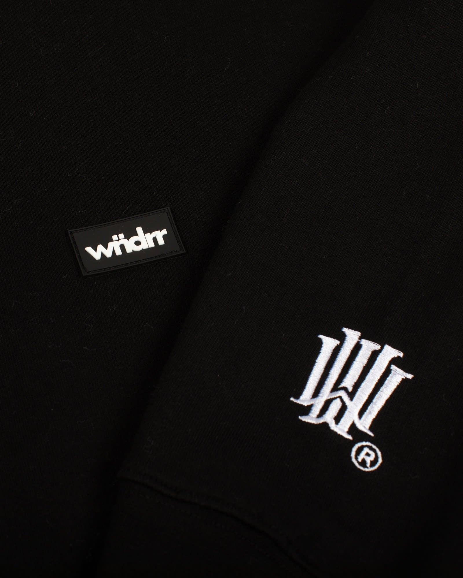 WNDRR KINGSLAND CREW SWEAT - BLACK