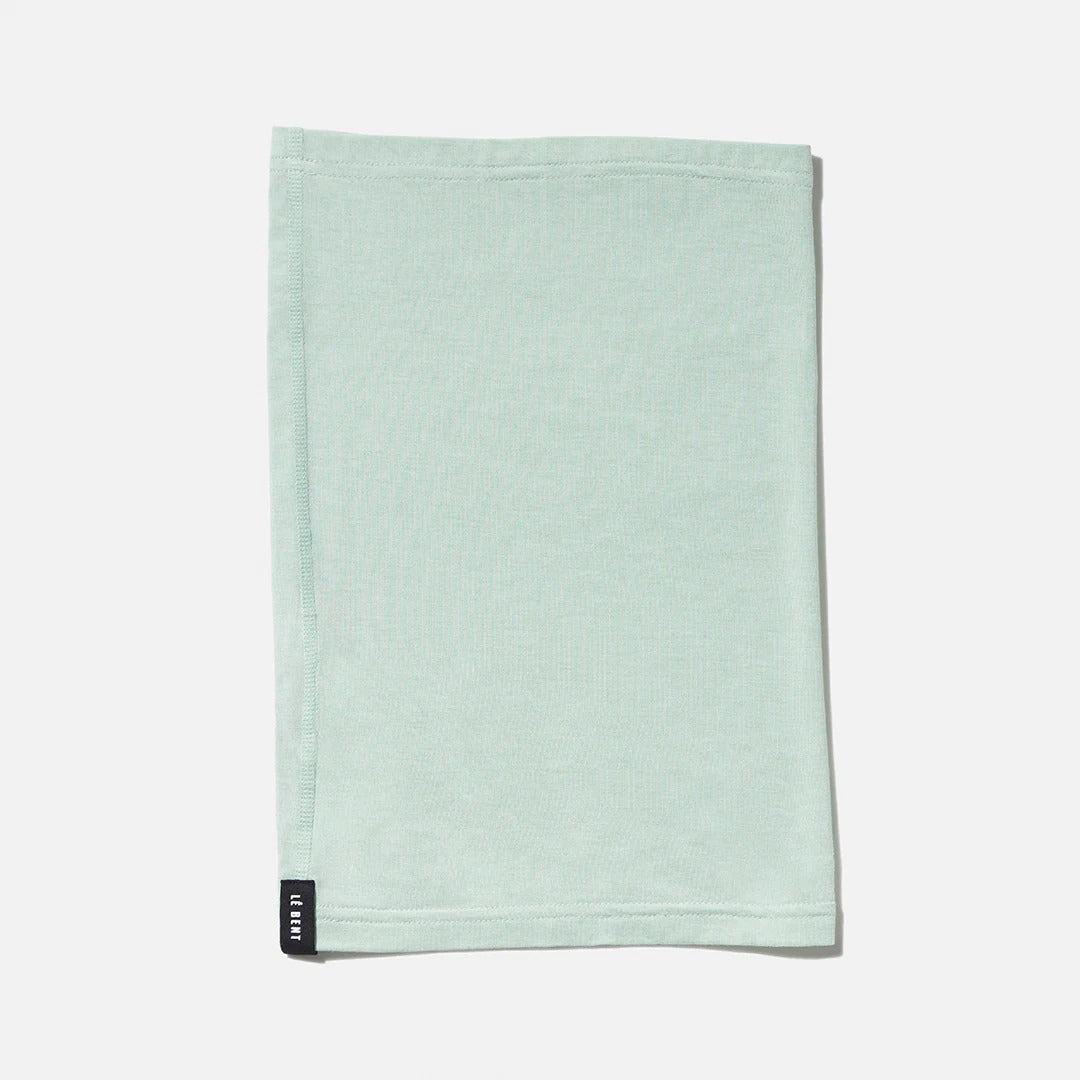 Le Bent Lightweight Neck Gaiter Spray
