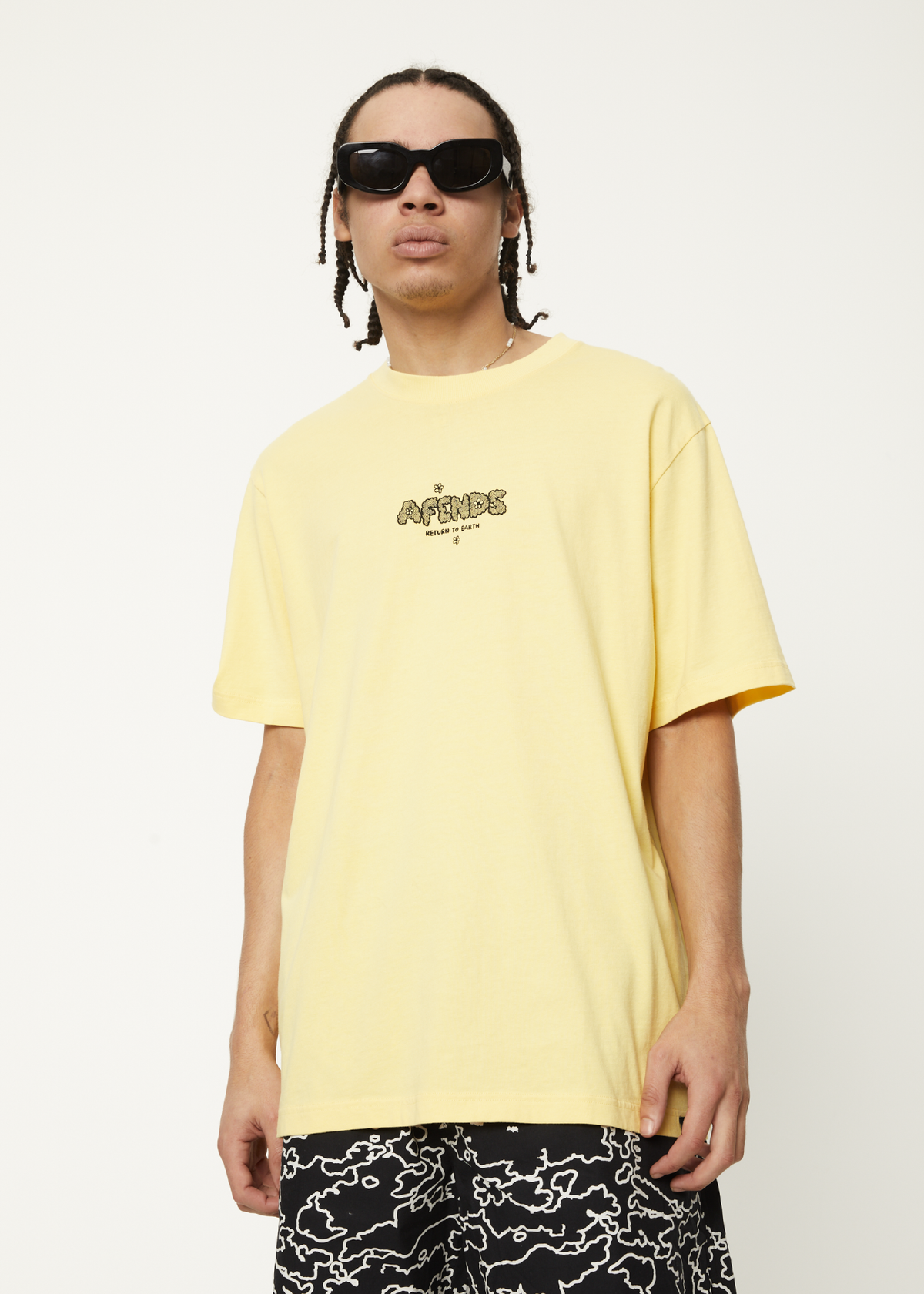 Earthling - Recycled Retro Graphic Logo T-Shirt - Butter