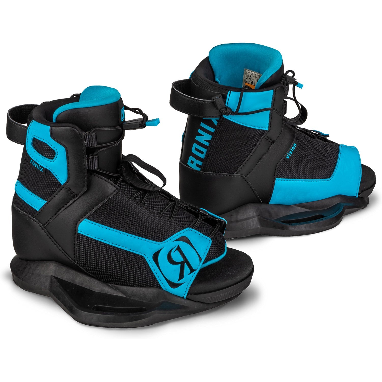 District Jr Wakeboard w/ Vision Boot Package