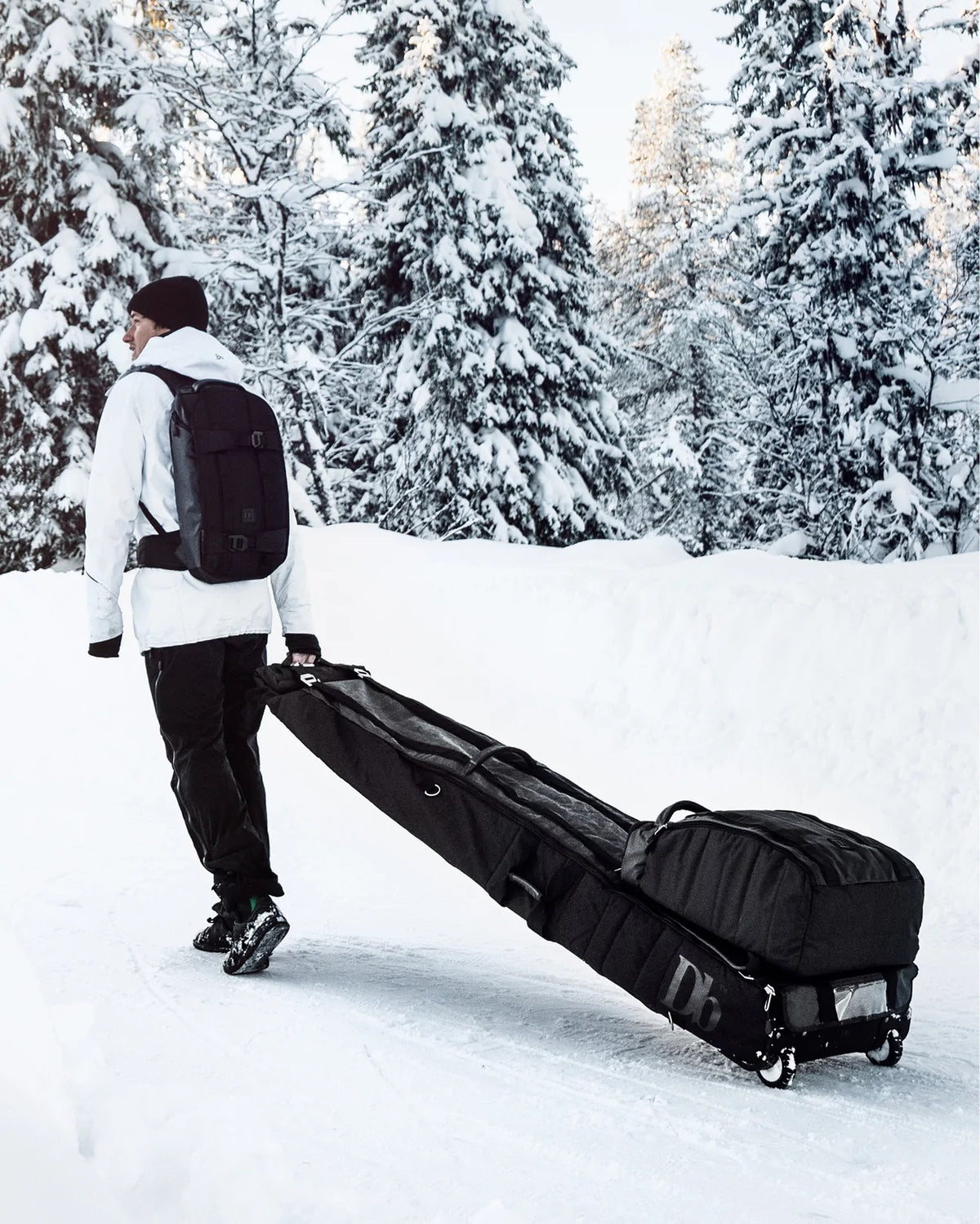 The Djärv Snowroller Ski Bag