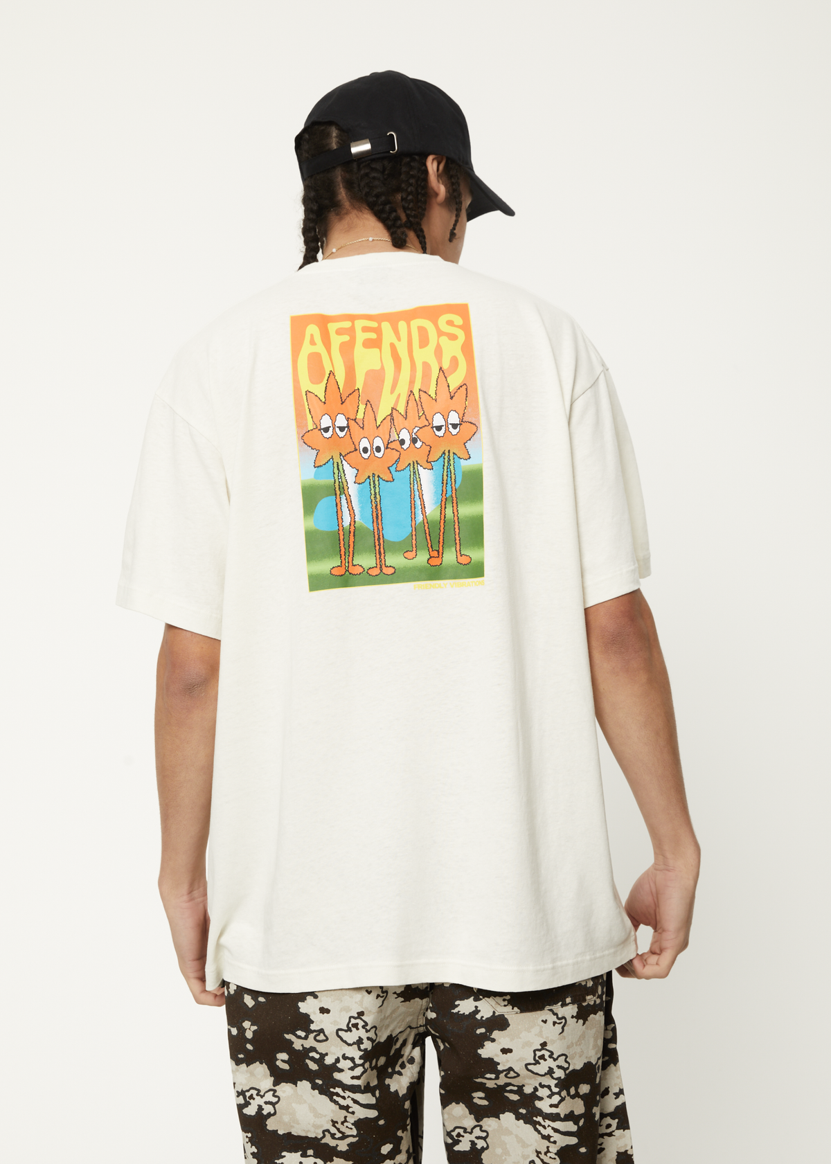 Vibrations - Hemp Boxy Graphic T-Shirt - Off White