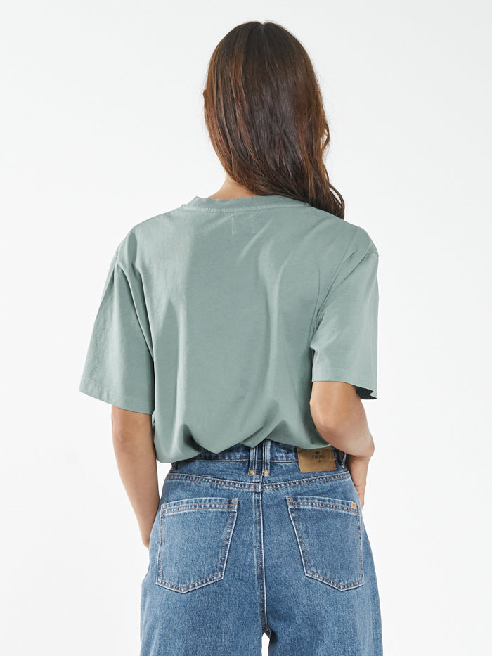 CASSIDY'S MERCH TEE