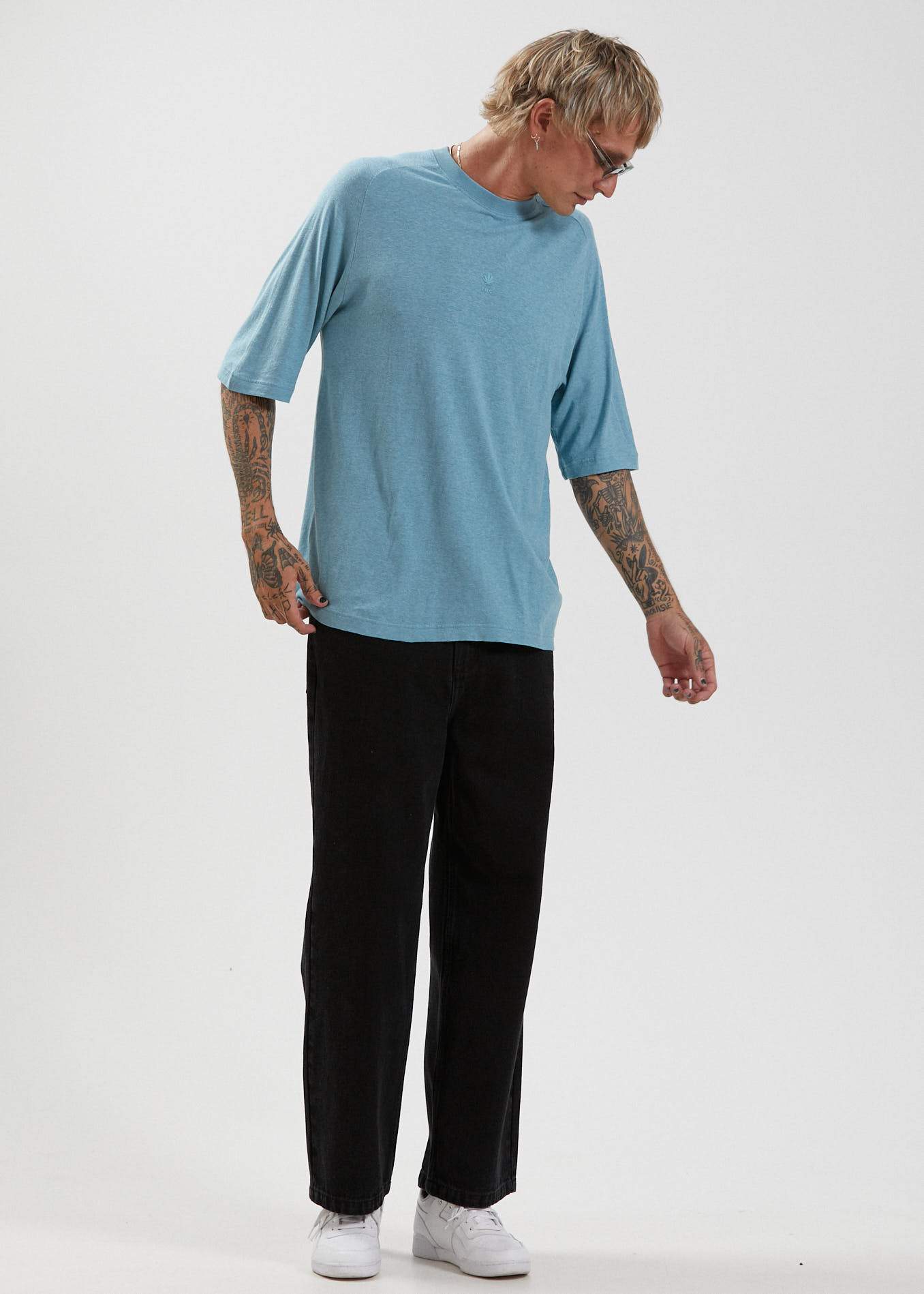 Afends Cadet  - Hemp Raglan T-Shirt - Stone Black Marine